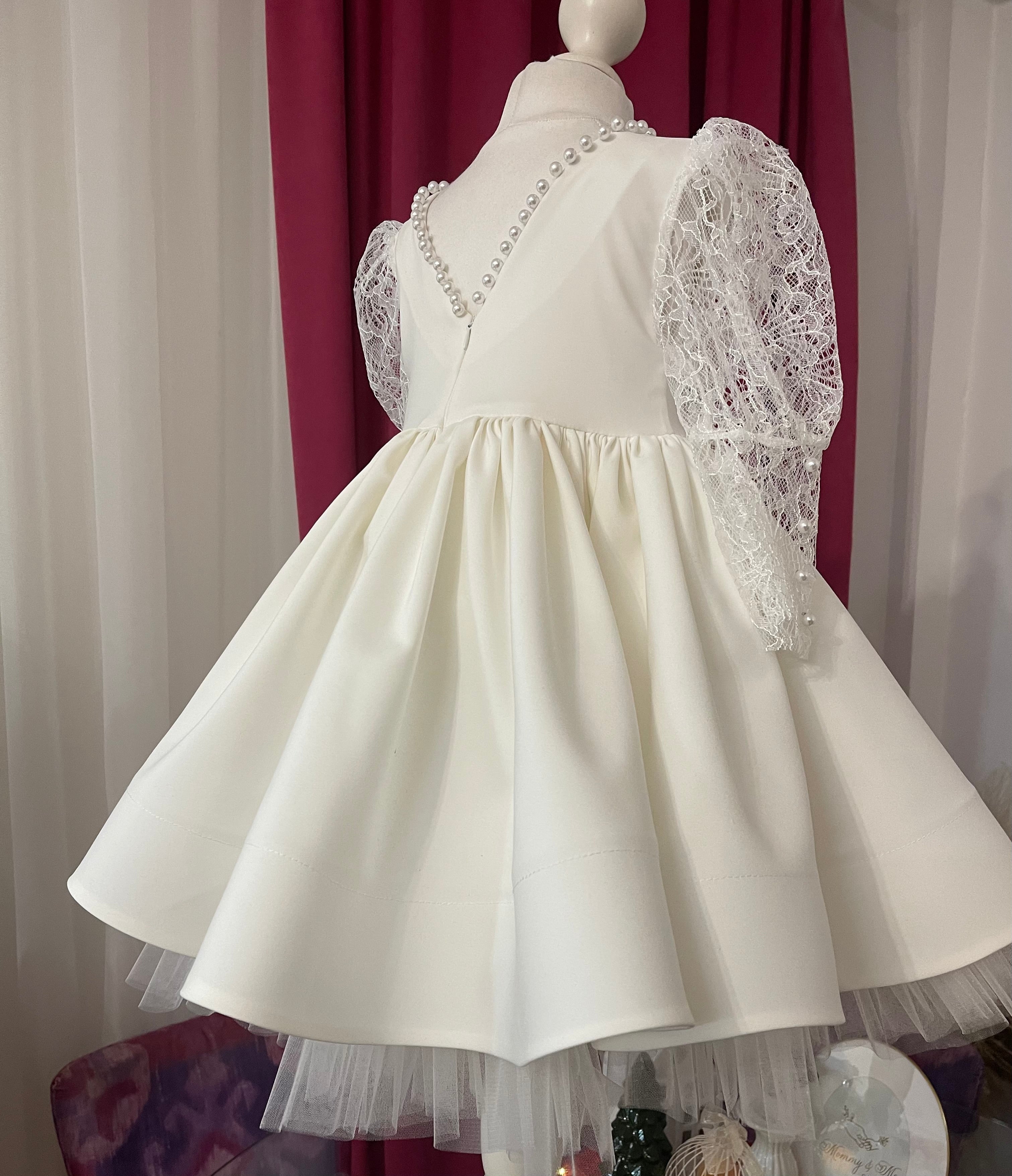 Rochita Alba din dantela