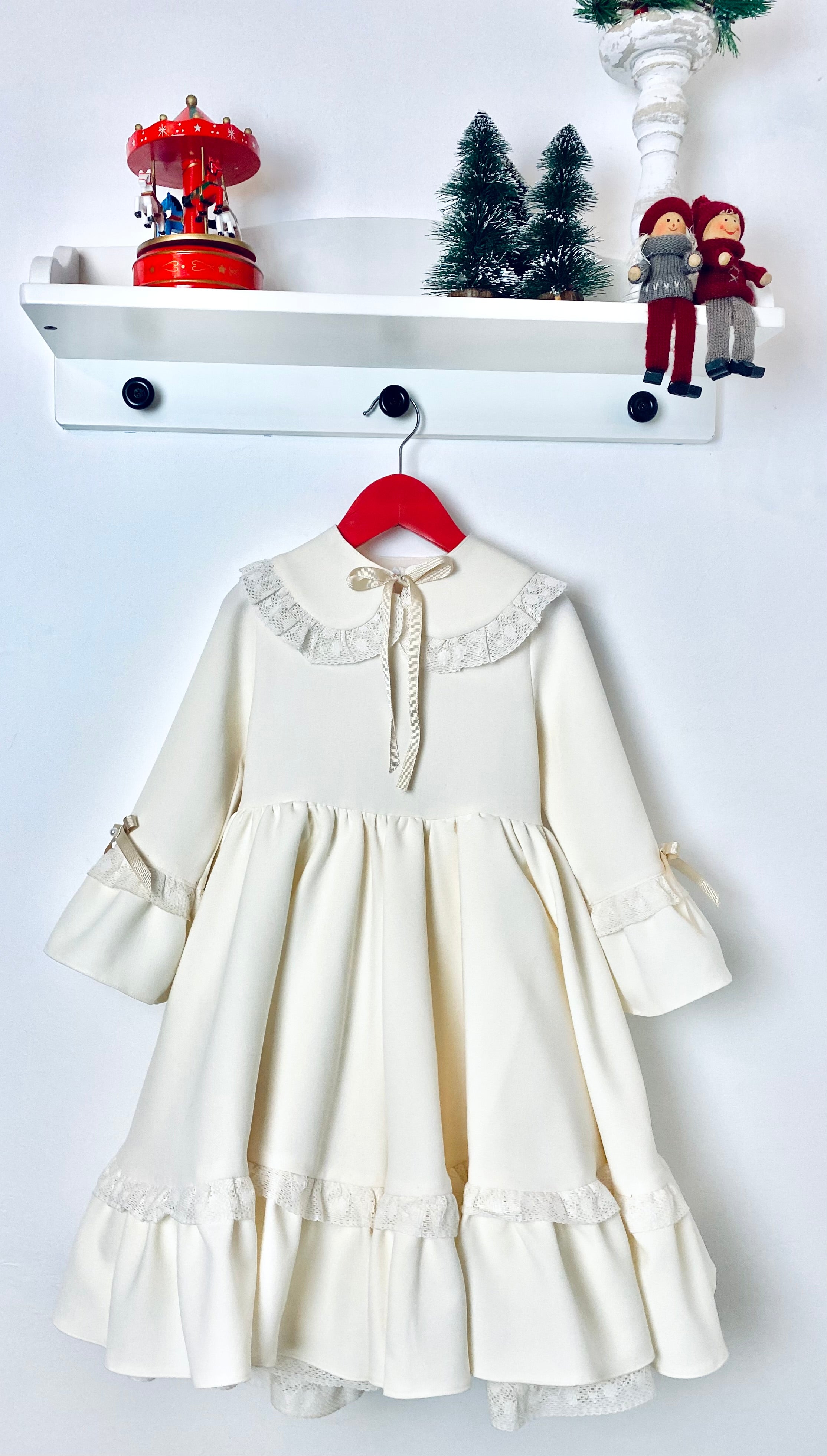 Rochița „Ivory Dream”