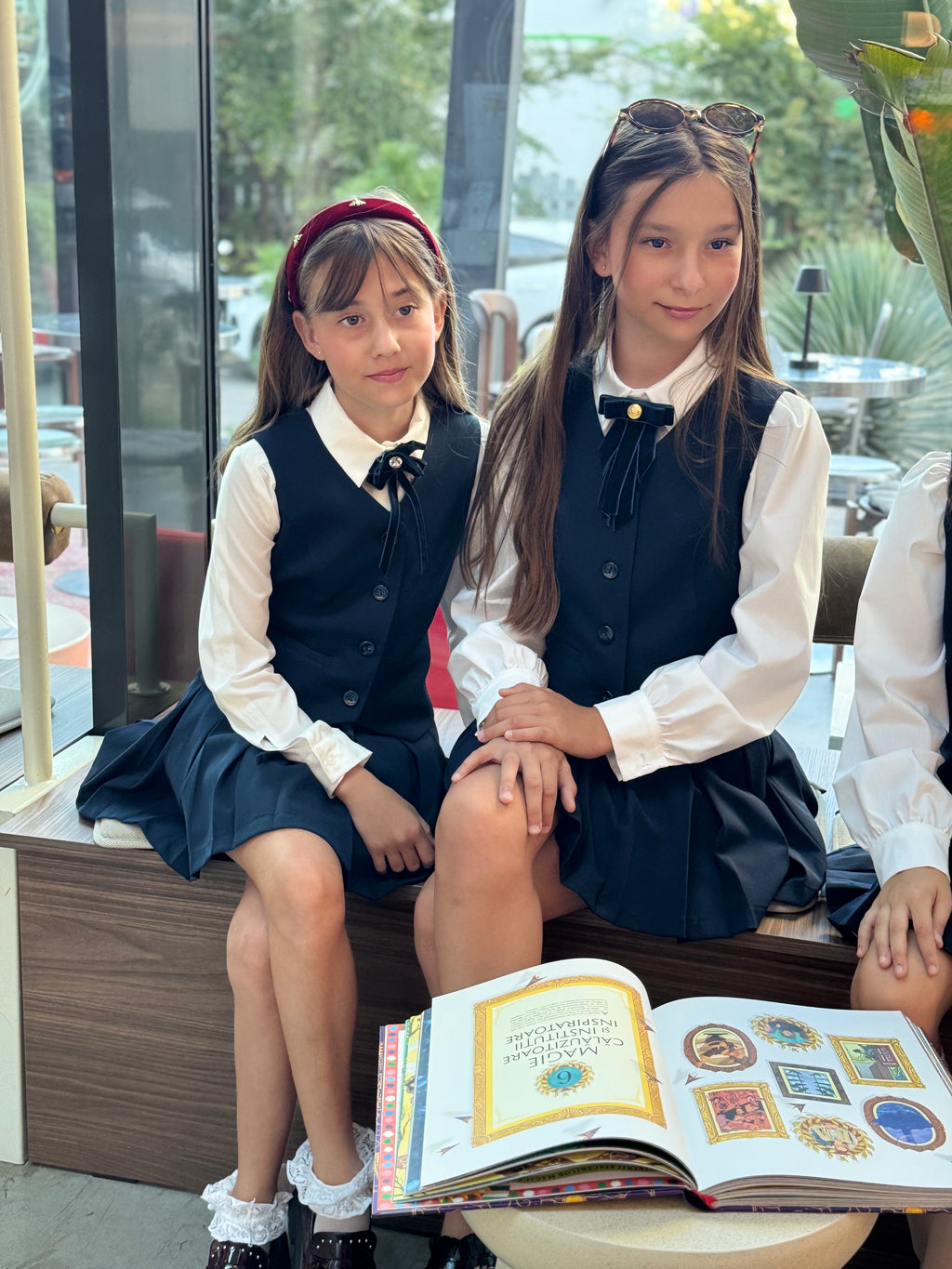 Set școlar bleumarin cu vestă și fustă