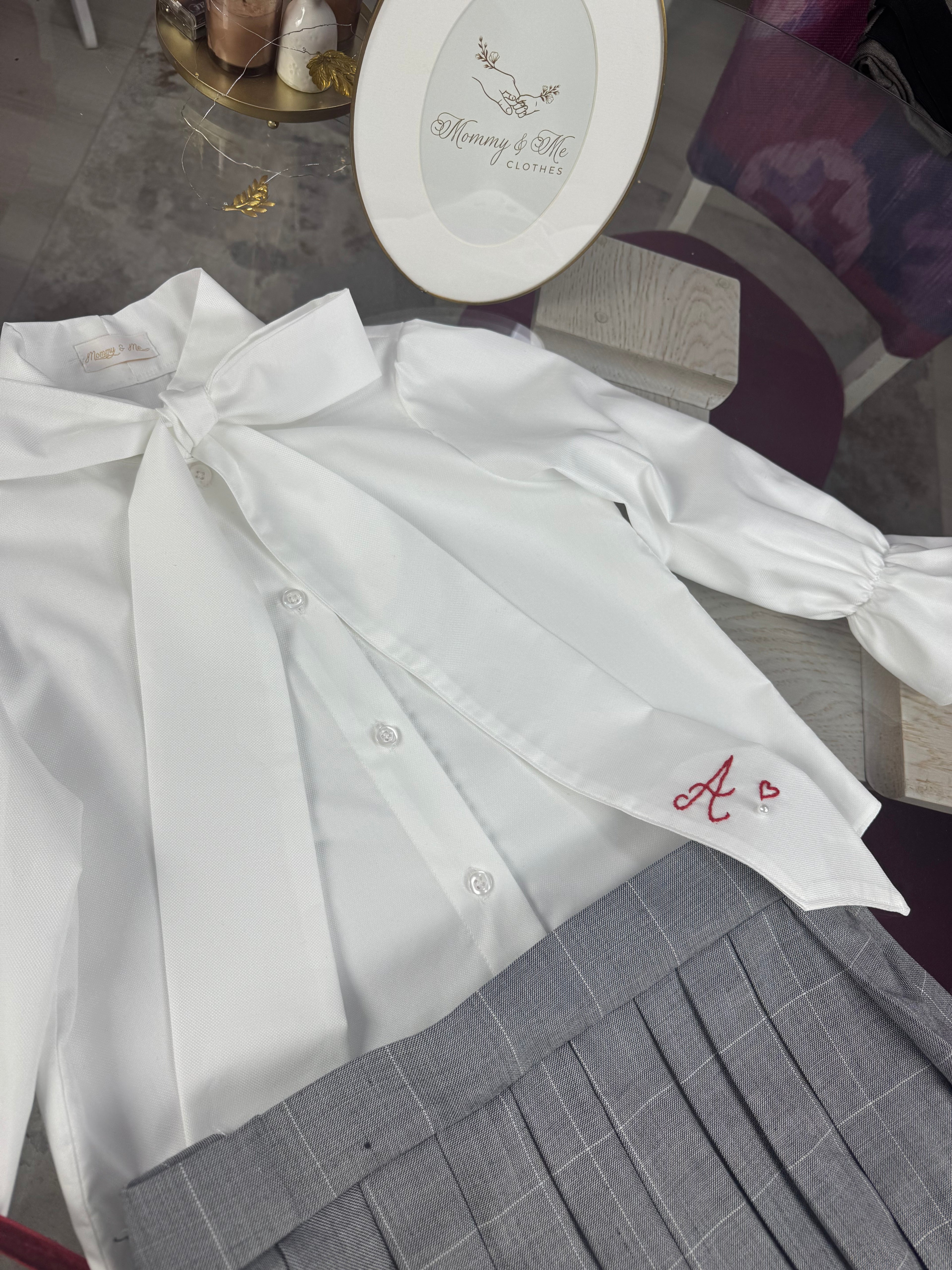 Cămașă albă din bumbac premium cu fundă elegantă