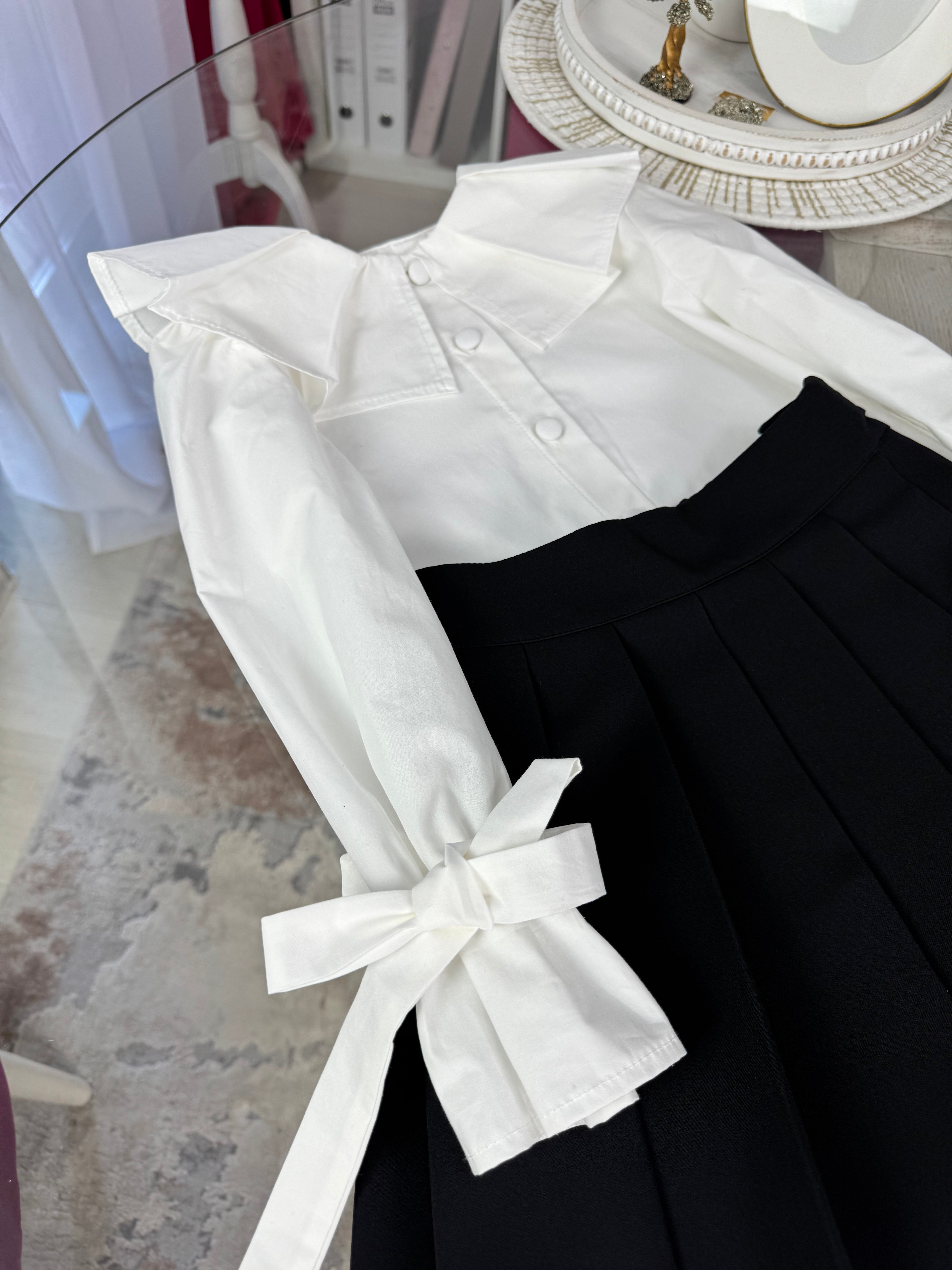 Fustă cute neagra pentru fetițe cu dantela pe interior