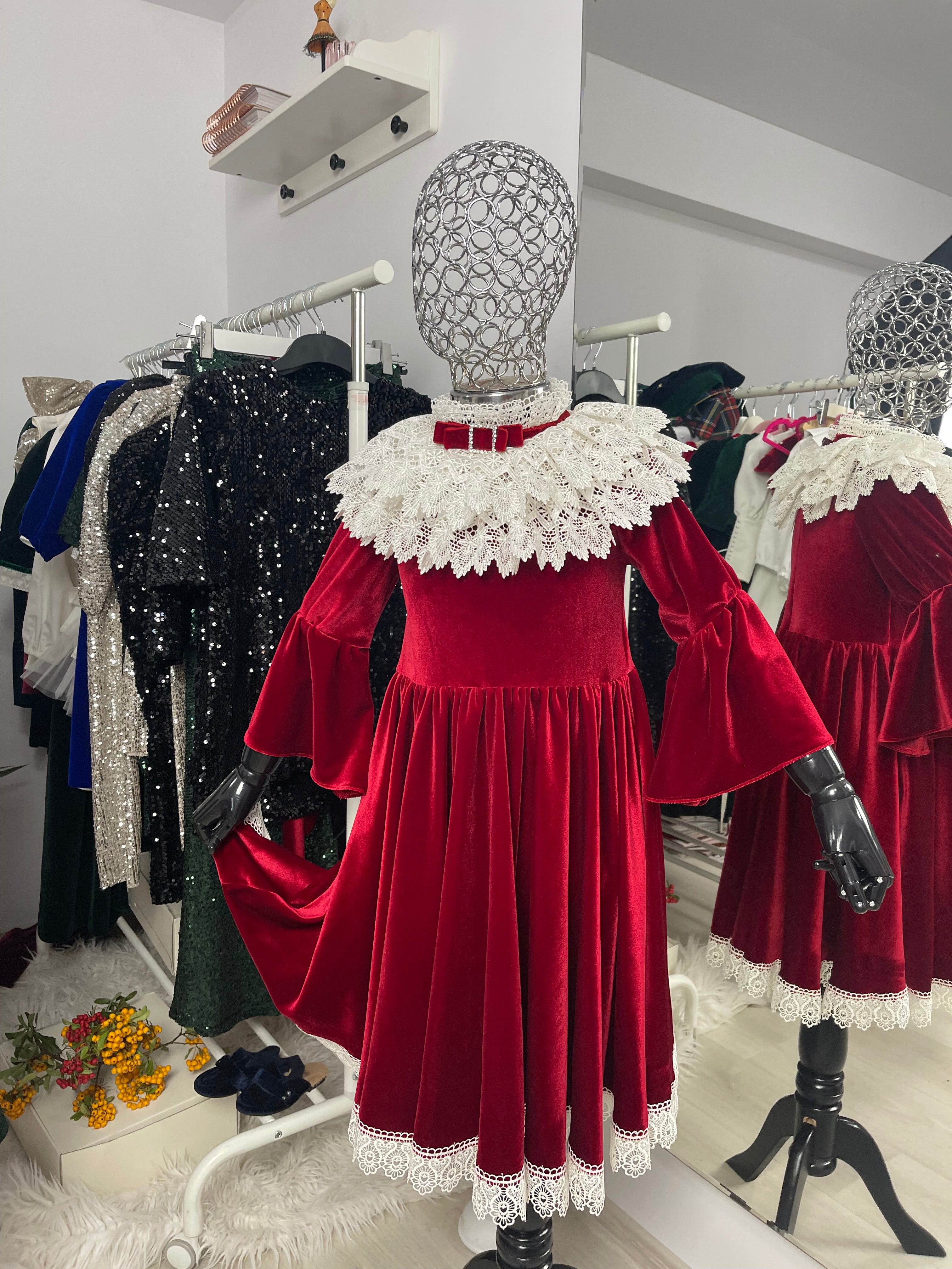 Rochița „Vintage Velvet”