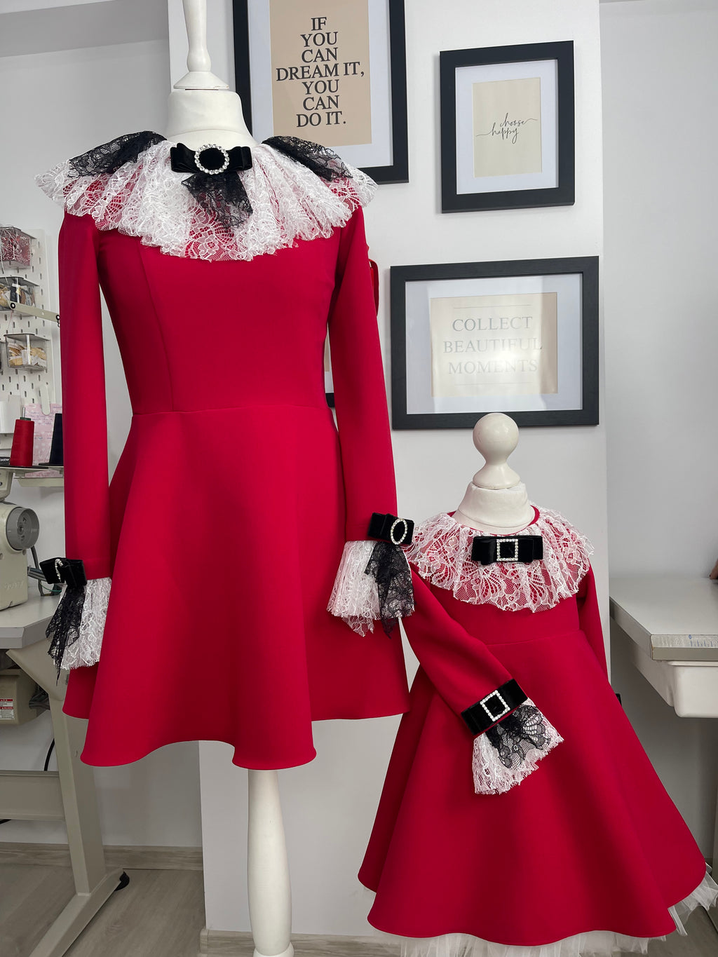 Set rochițe mama-fiica roșii cu detalii din dantela