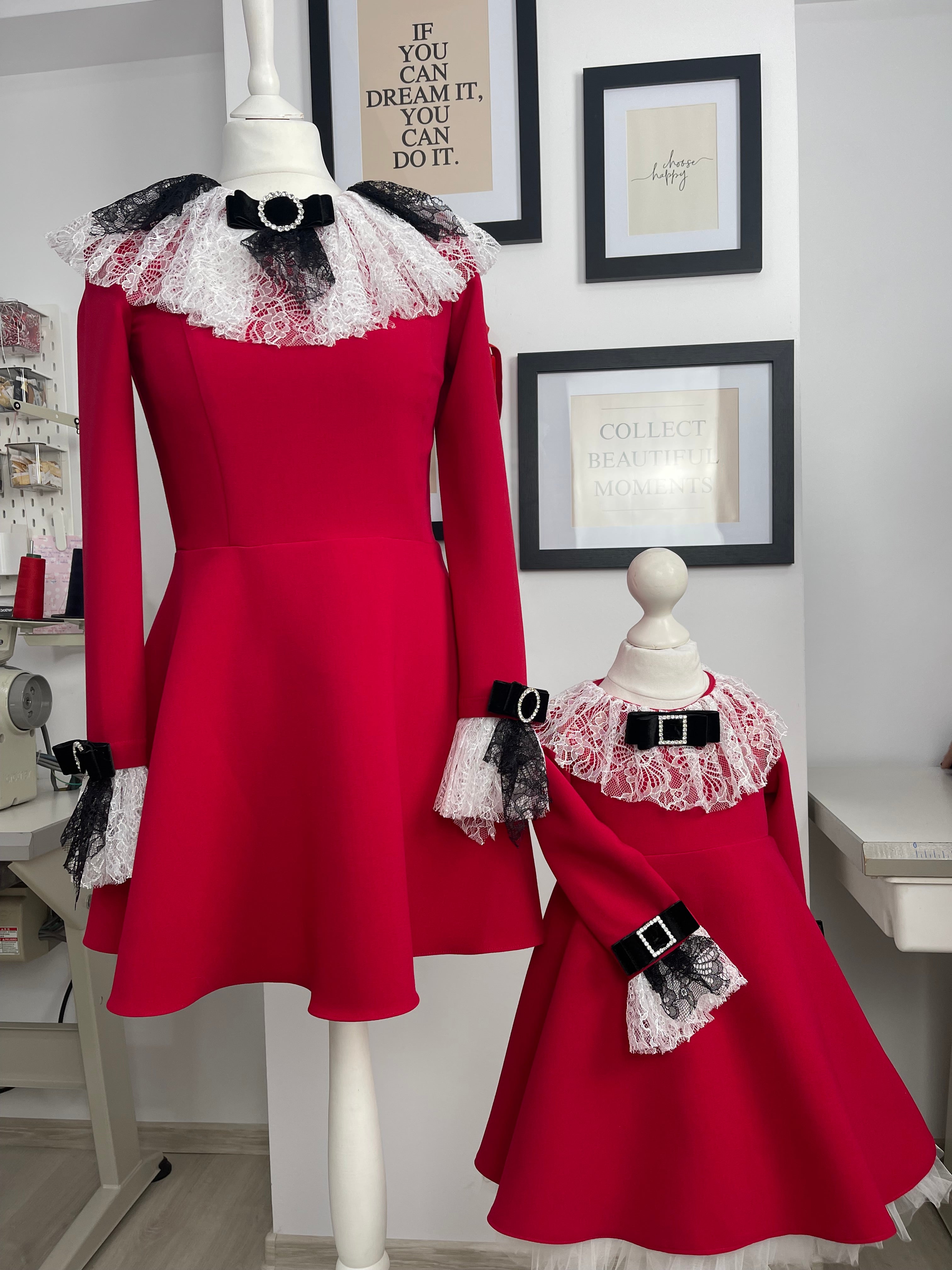 Set rochițe mama-fiica roșii cu detalii din dantela