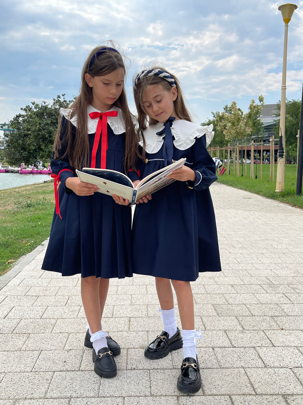 Rochita fete uniforma școlară bleumarin cu cute
