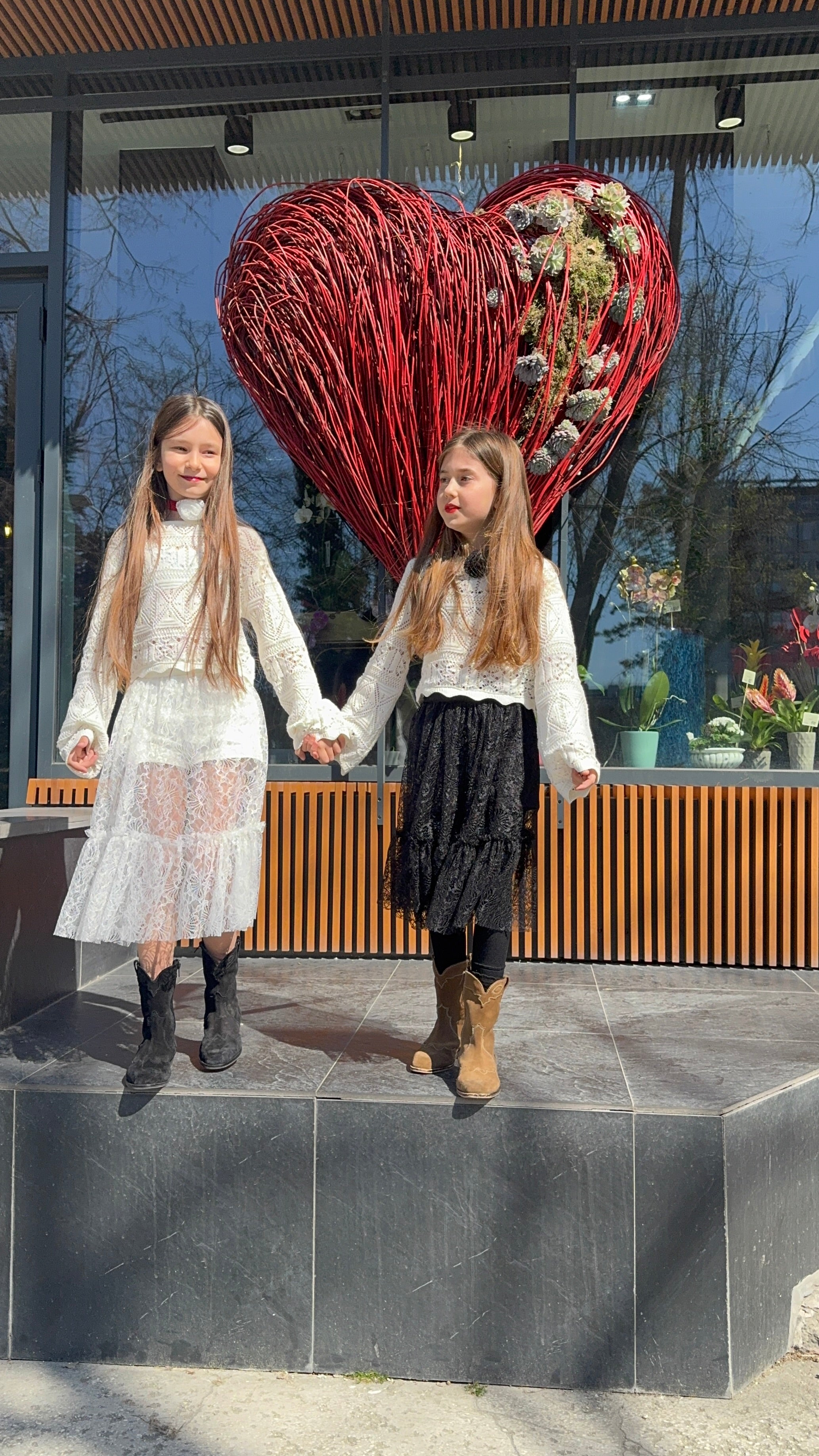 Fusta din dantela fetita cu fusta-pantalon “Muse Skirt”