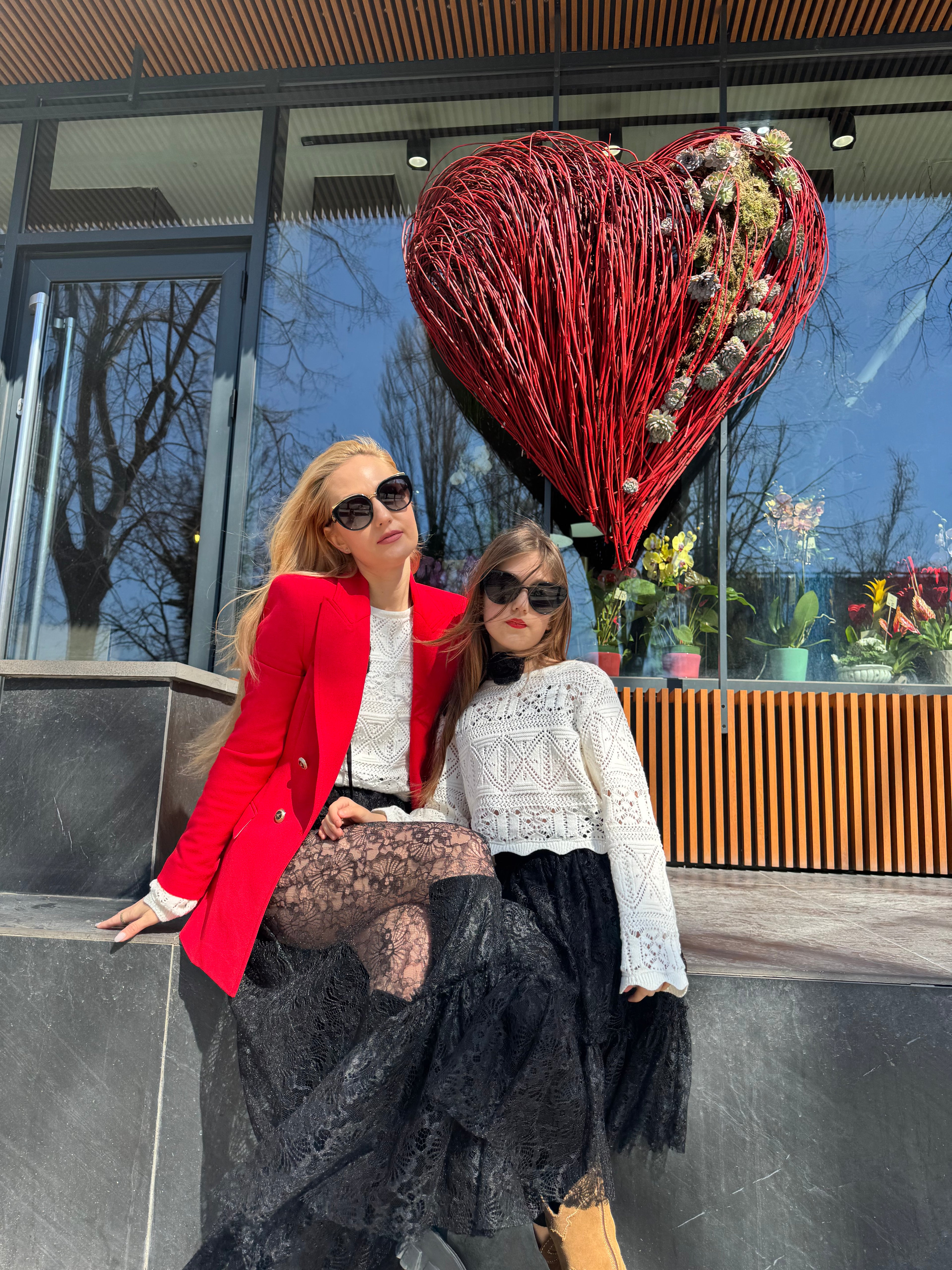 Fusta din dantela cu fustă-pantalon “Muse Skirt”