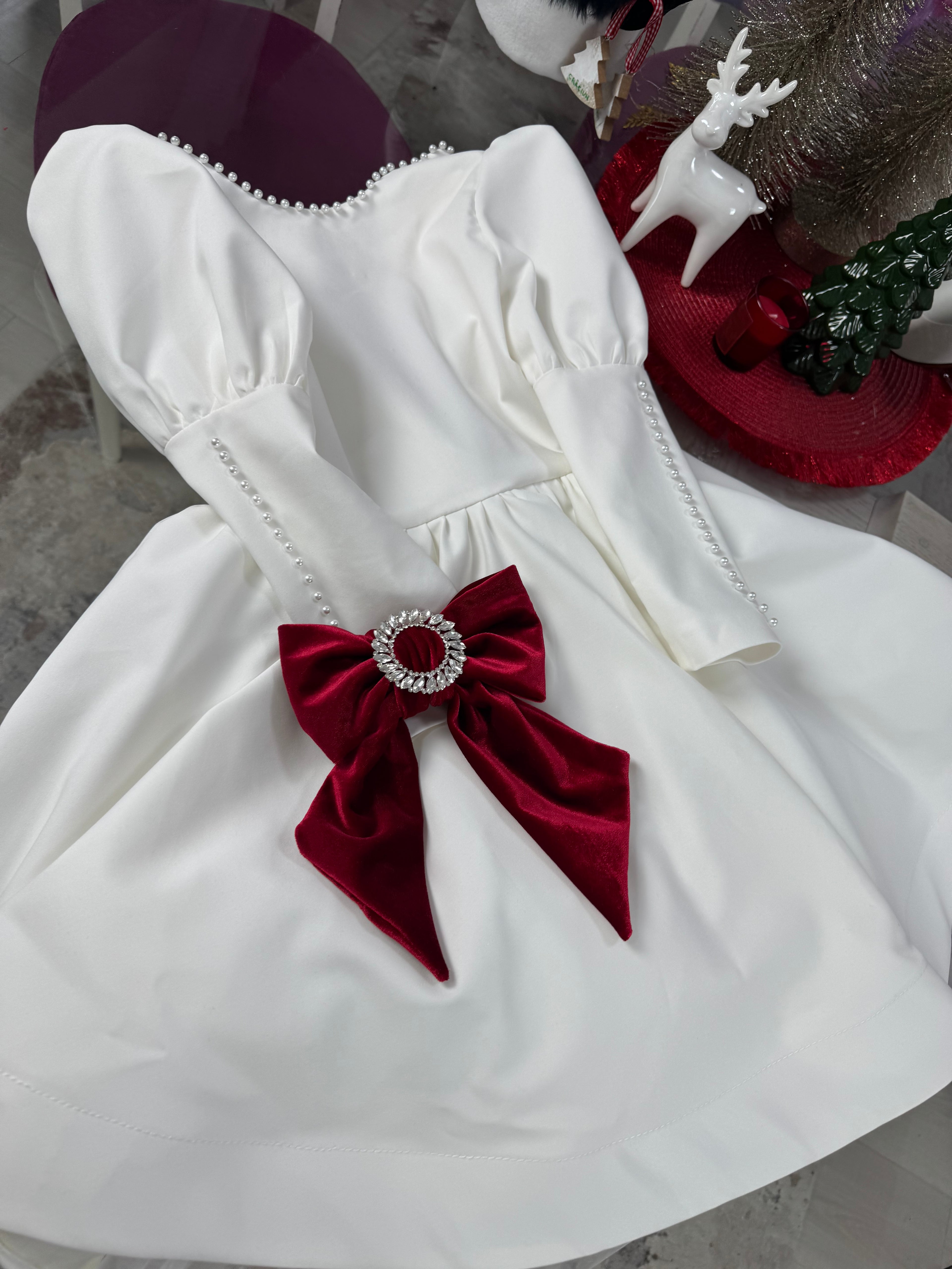 Rochita Amina - white