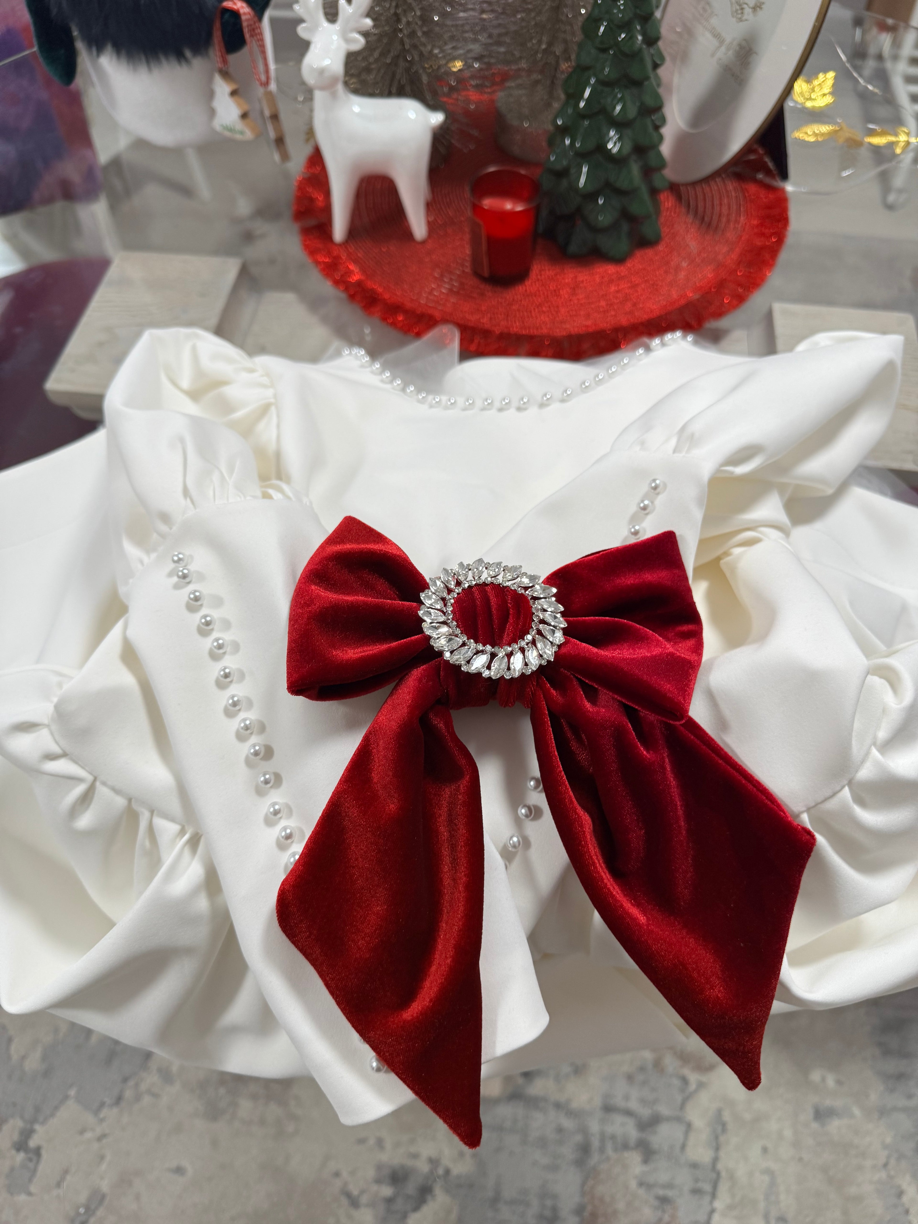 Rochita Amina - white