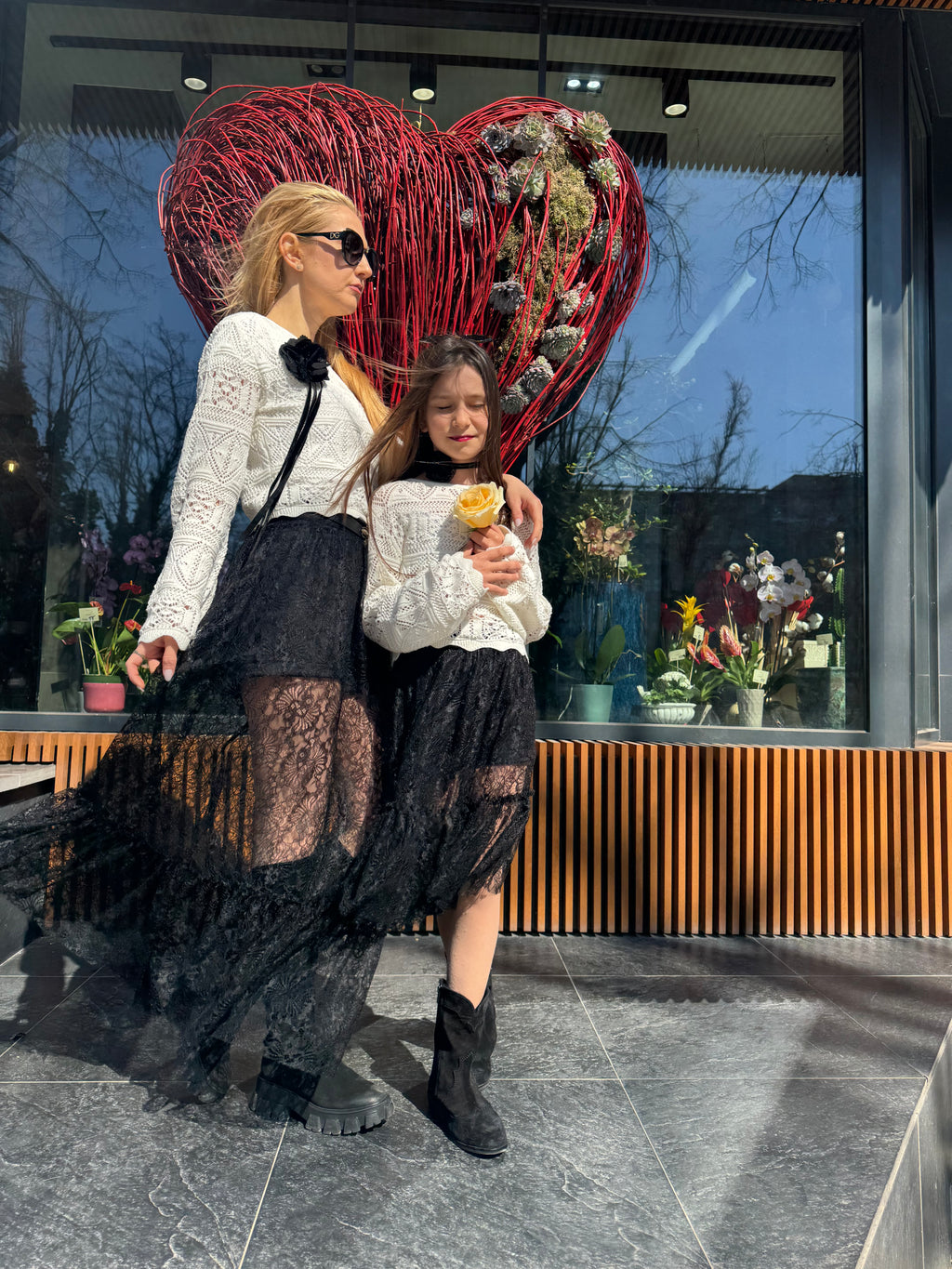 Fusta din dantela cu fustă-pantalon “Muse Skirt”