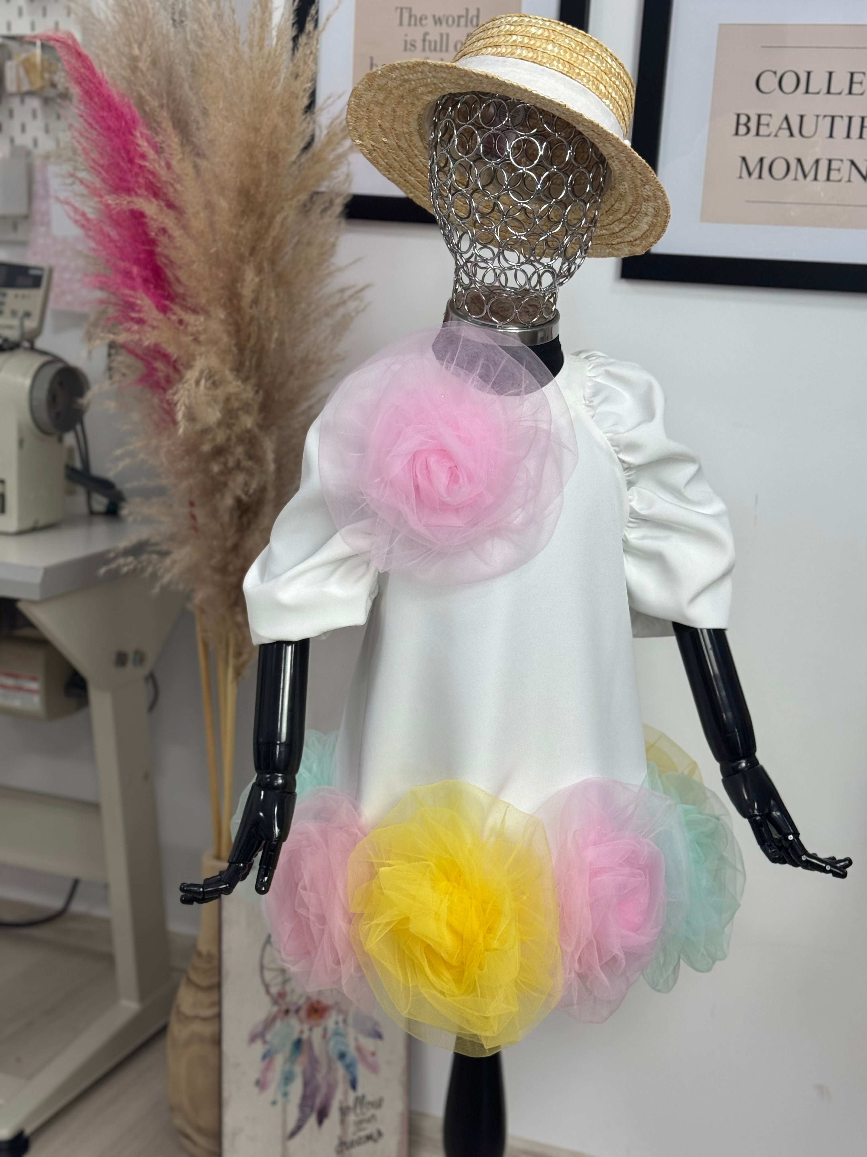 Rochita “Bloomy Pastel Dream”