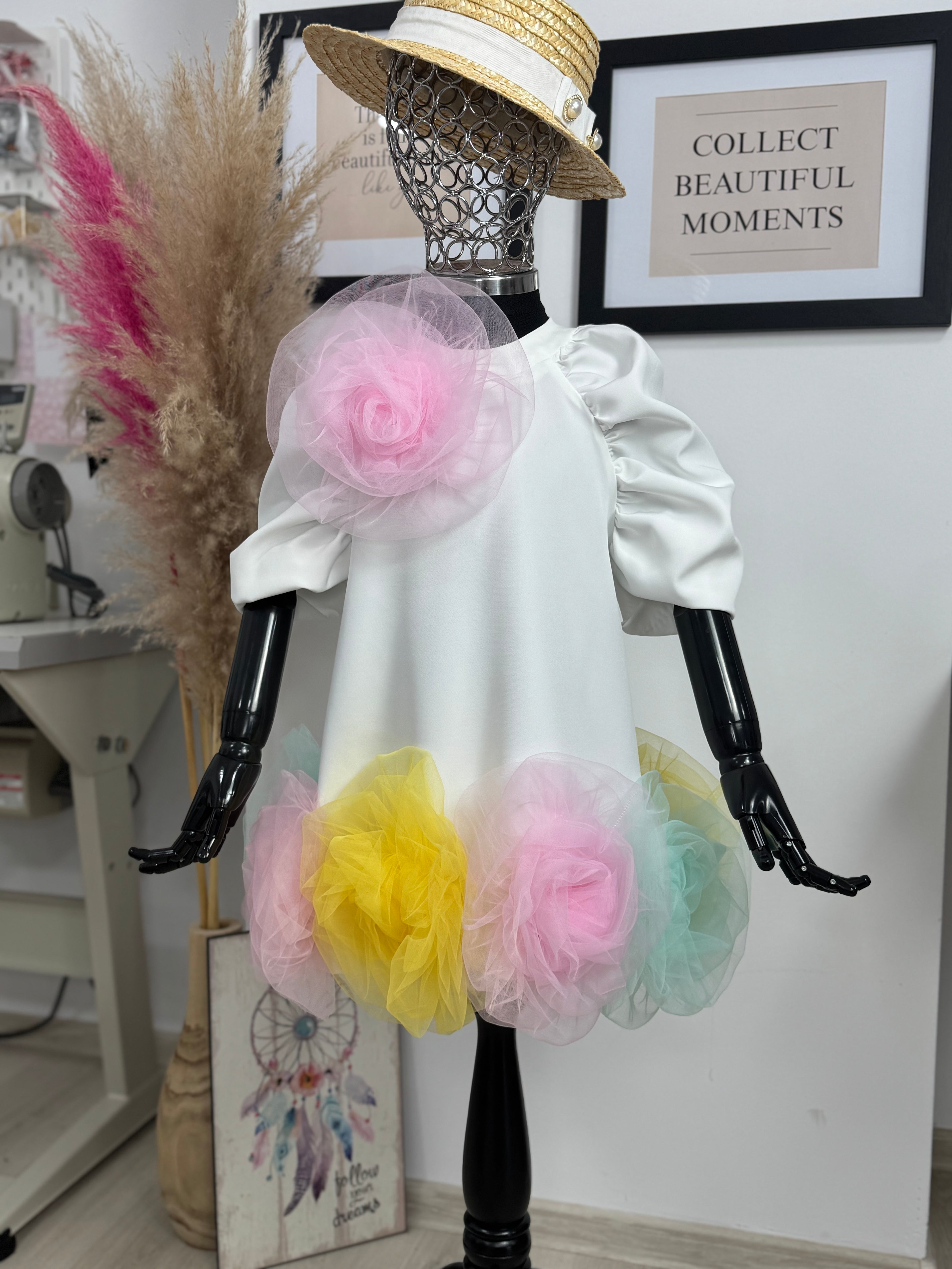 Rochita “Bloomy Pastel Dream”