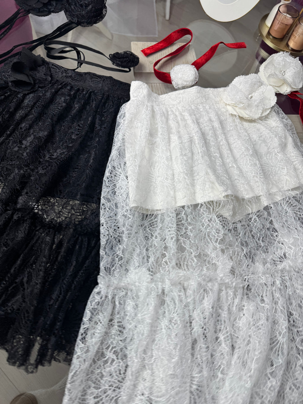 Fusta din dantela cu fustă-pantalon “Muse Skirt”