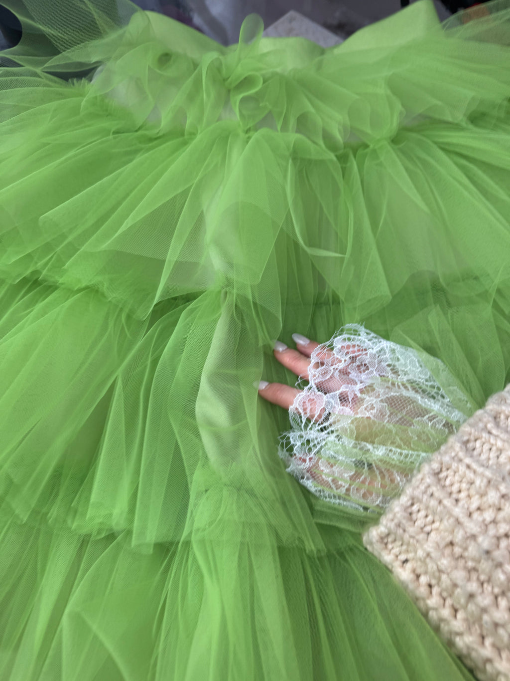 Manșete delicate din dantela si tulle “Whisper Lace”