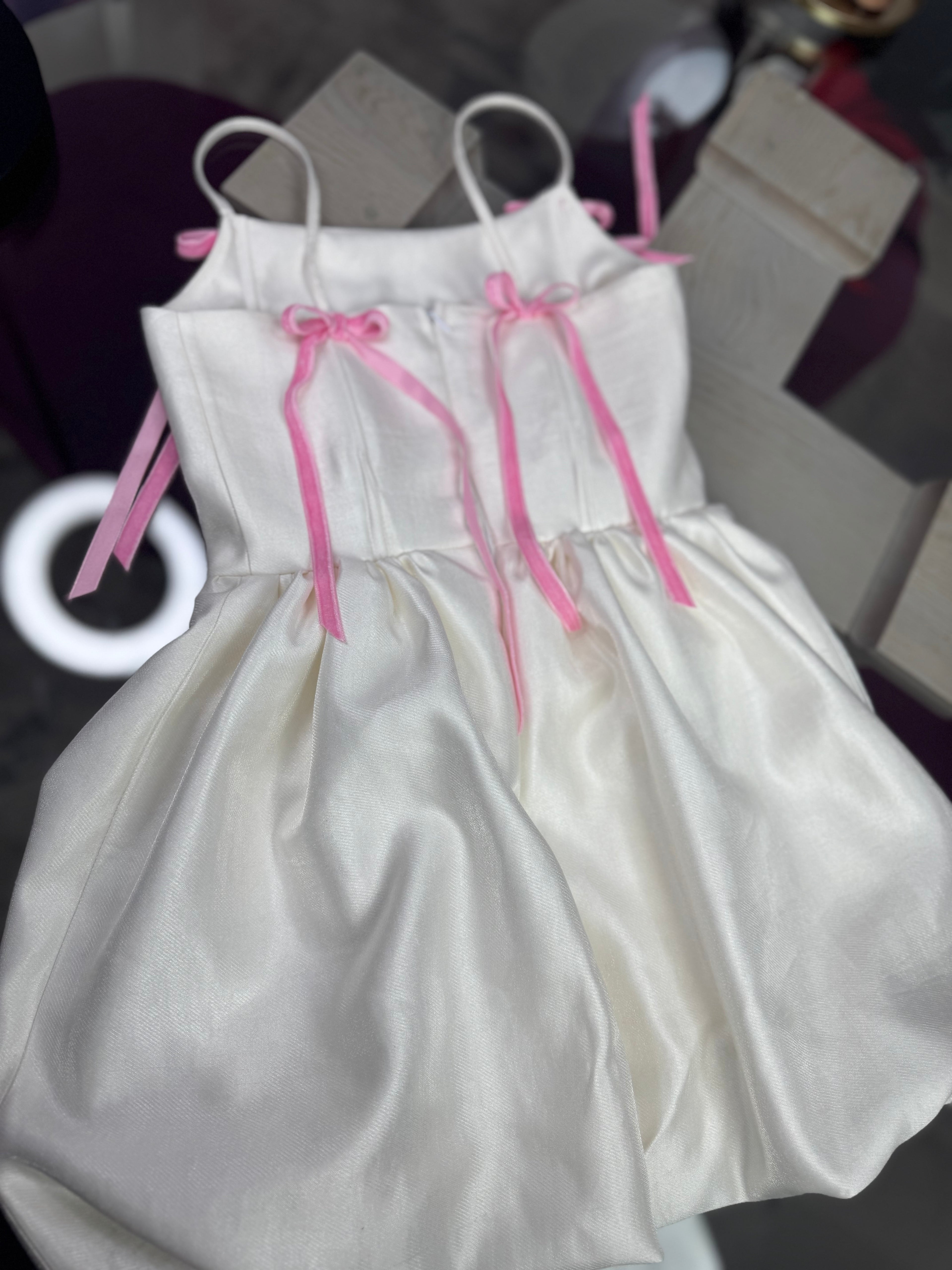 Rochita “ Pearl Glow “
