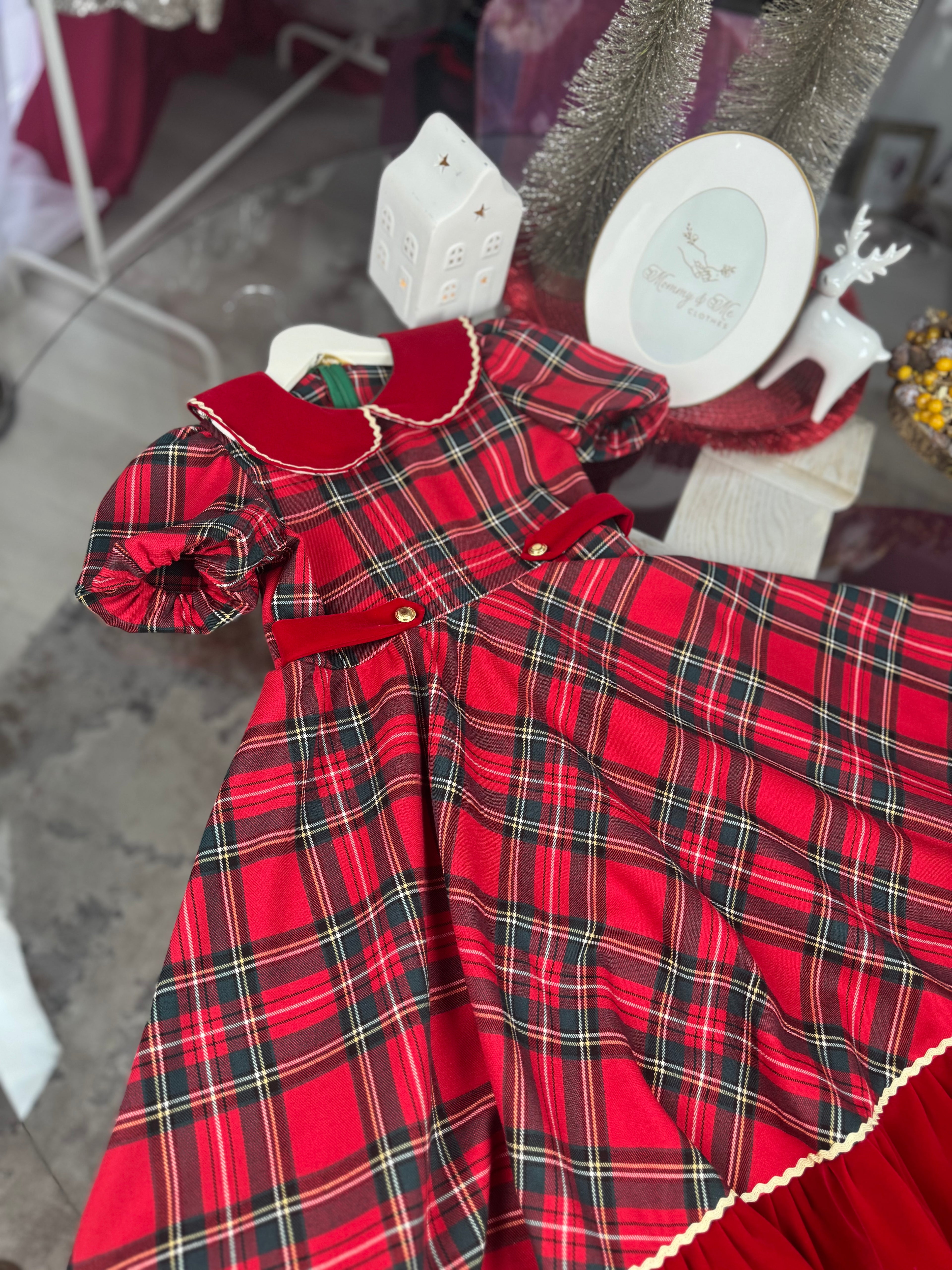 Rochița din Tartan Roșu cu guleraș din catifea
