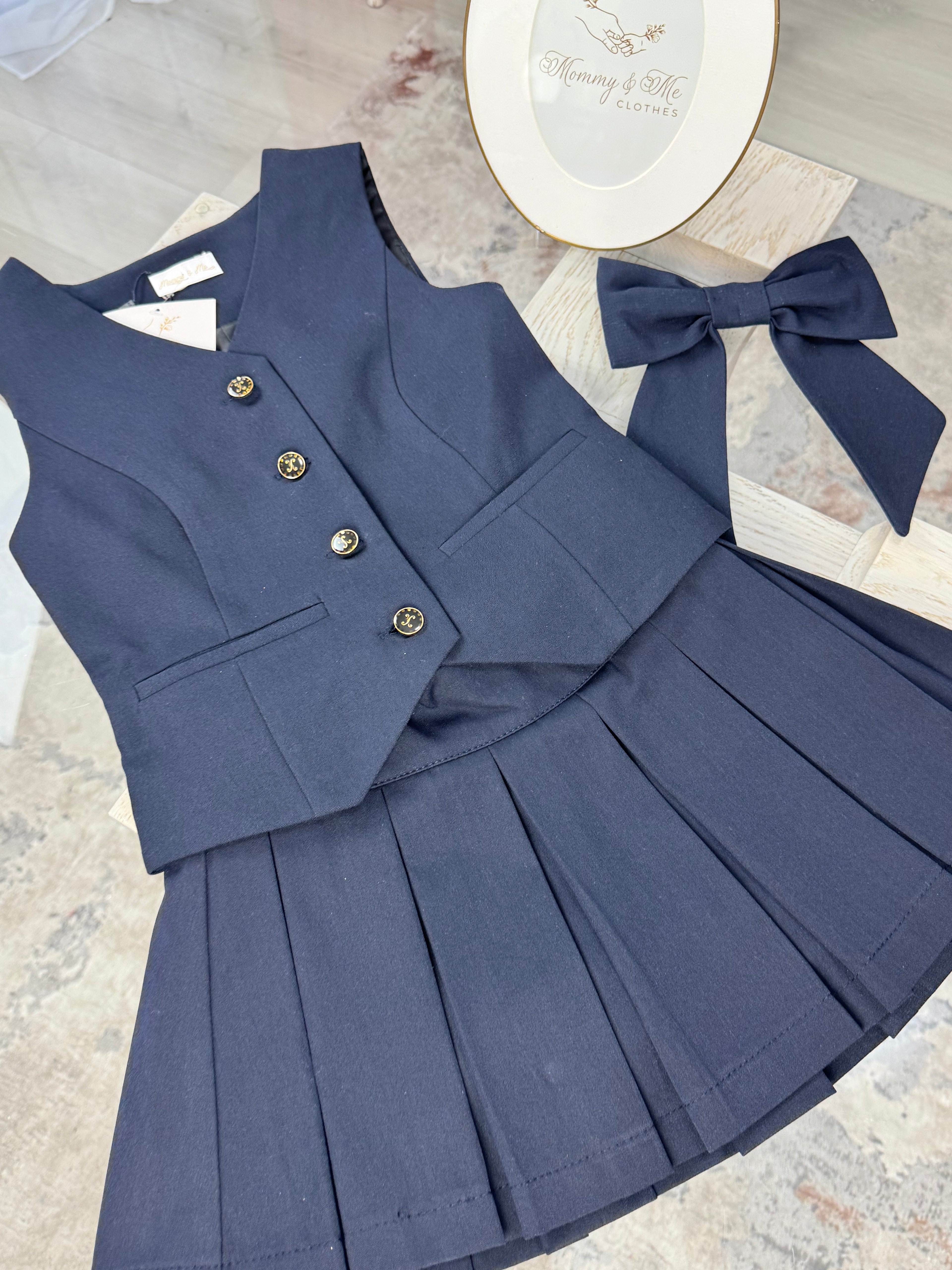 Set școlar bleumarin cu vestă și fustă