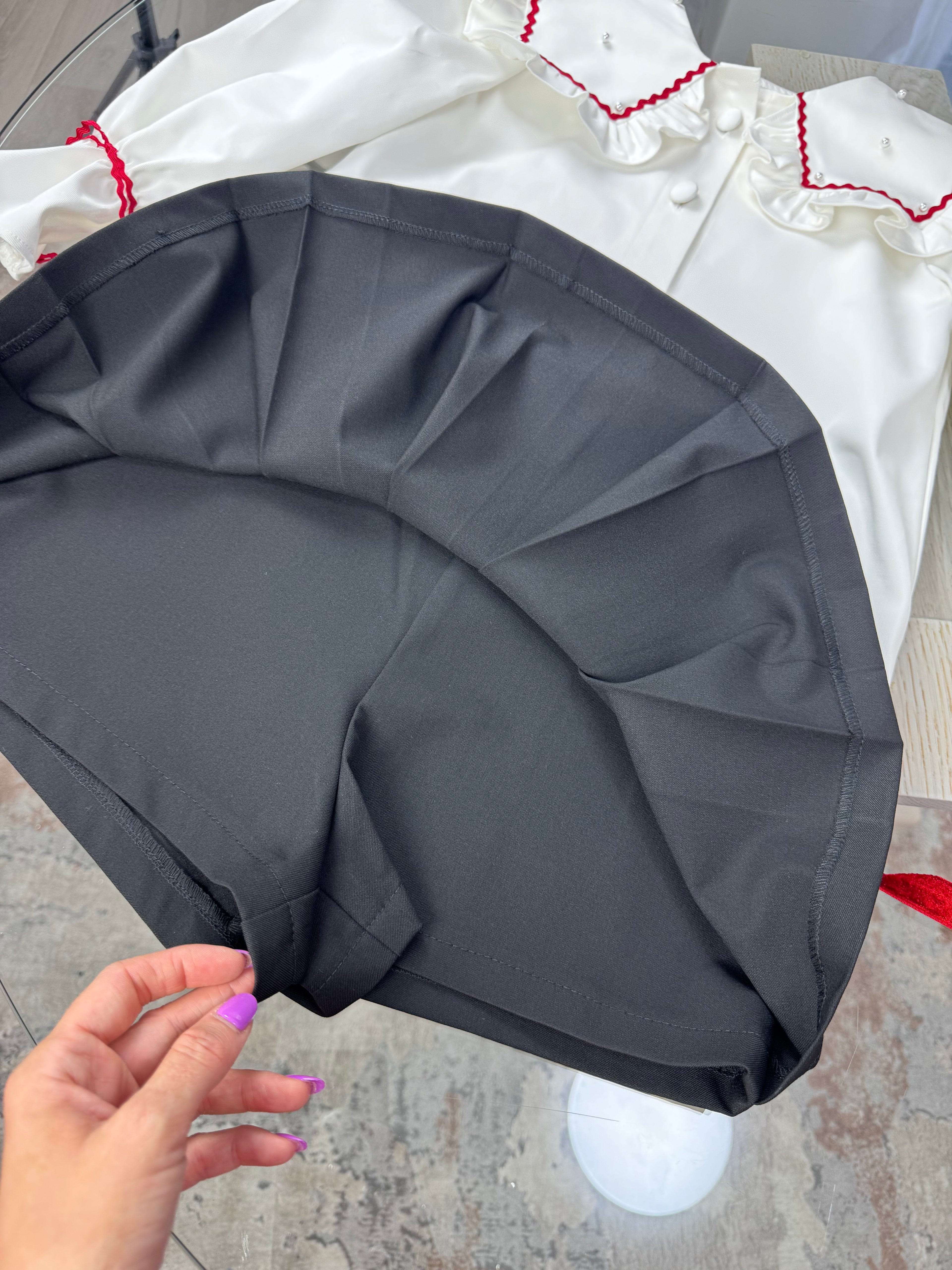 Fustă-pantalon neagra pentru scoala cu cute mari