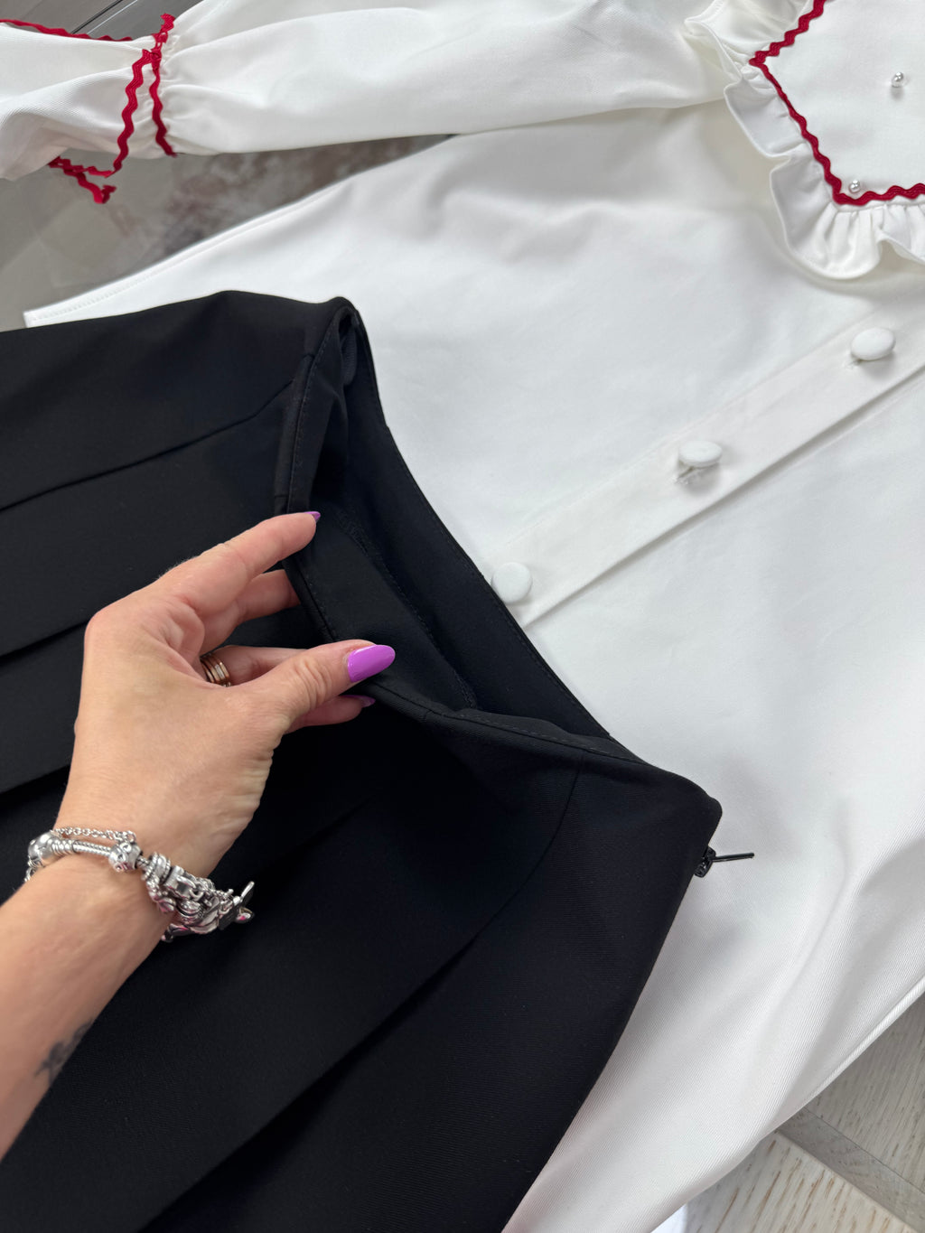 Fustă-pantalon neagra pentru scoala cu cute mari
