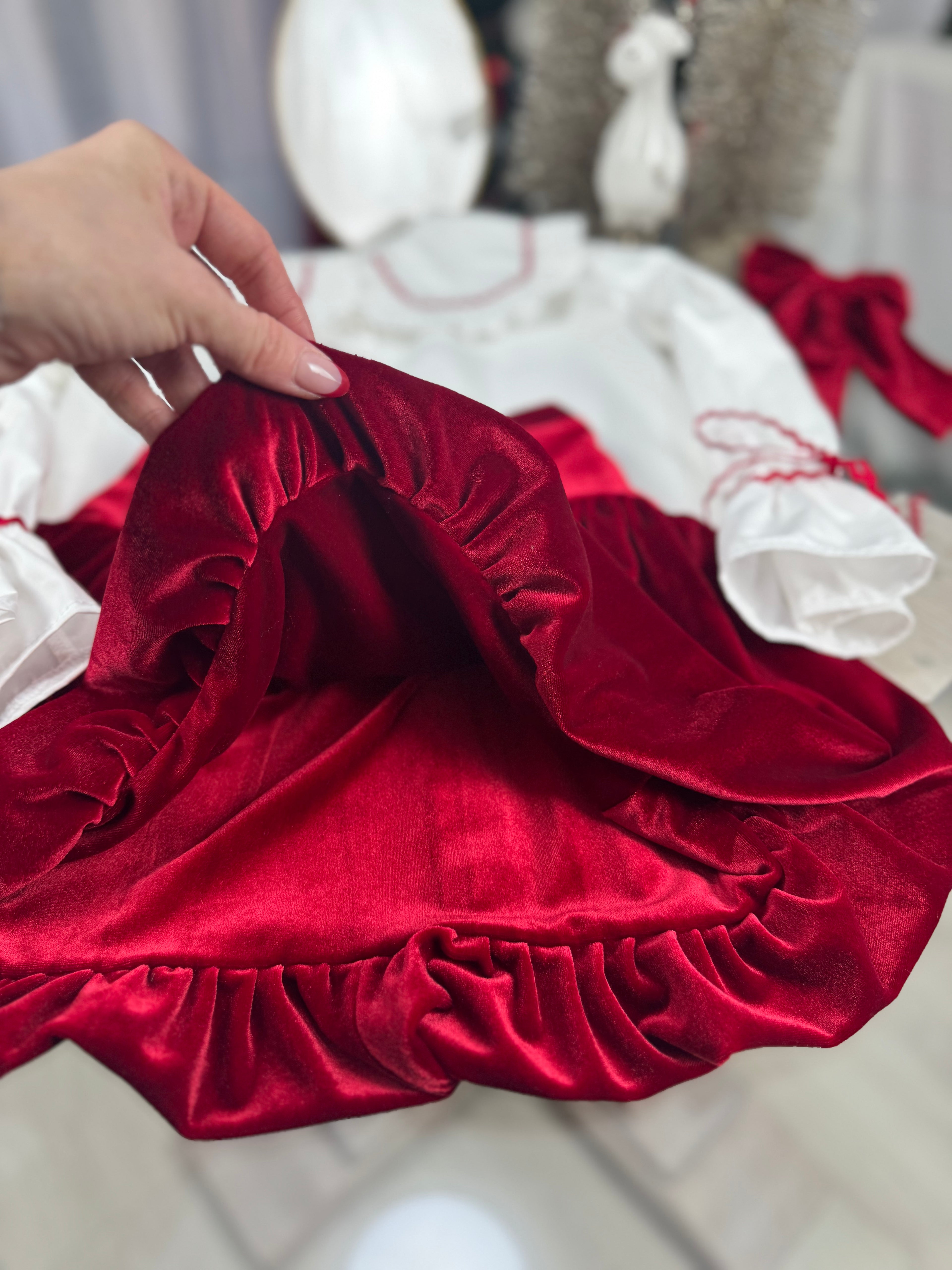 Fusta Gogosar din catifea