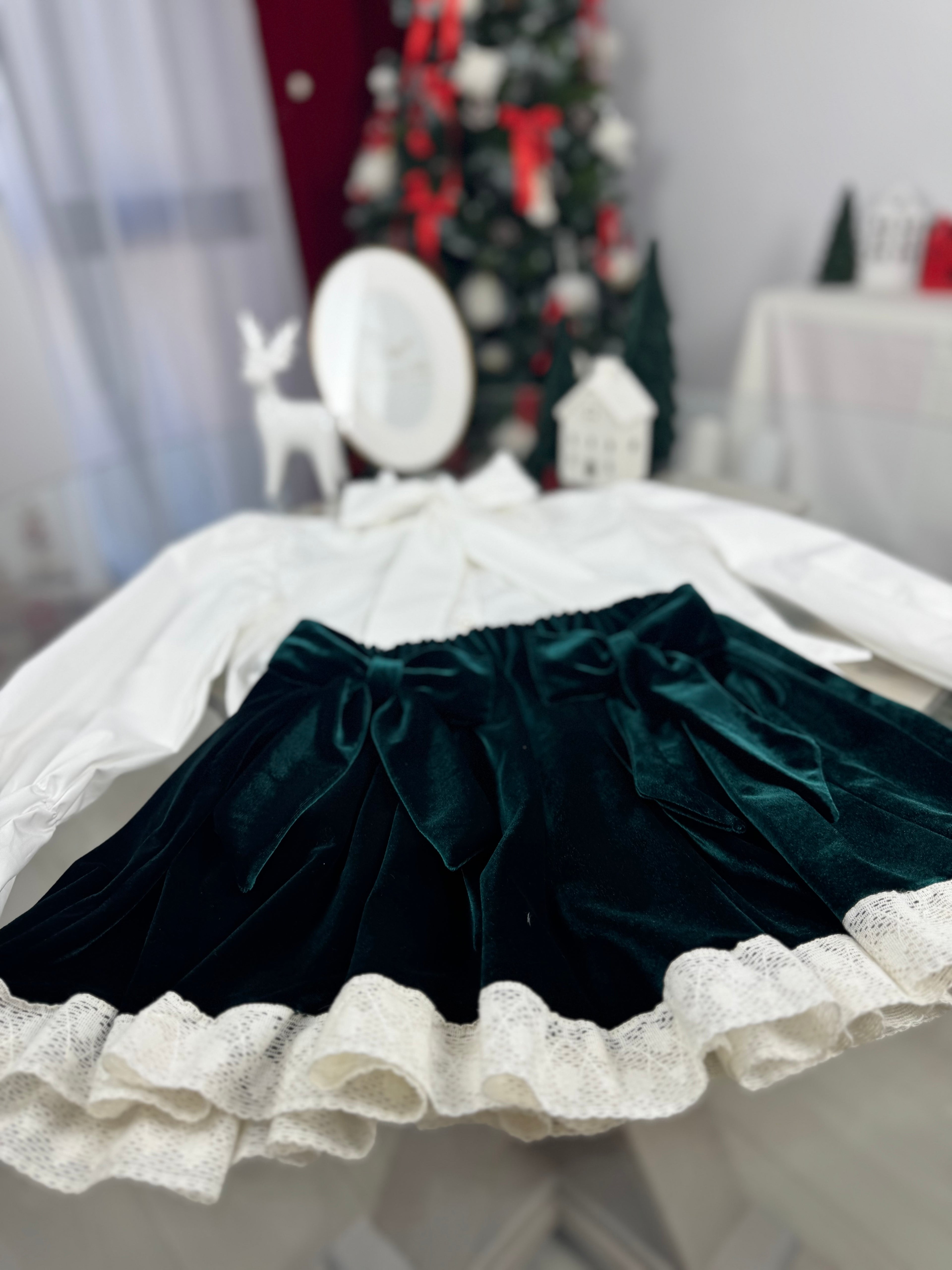 Set festiv verde din catifea