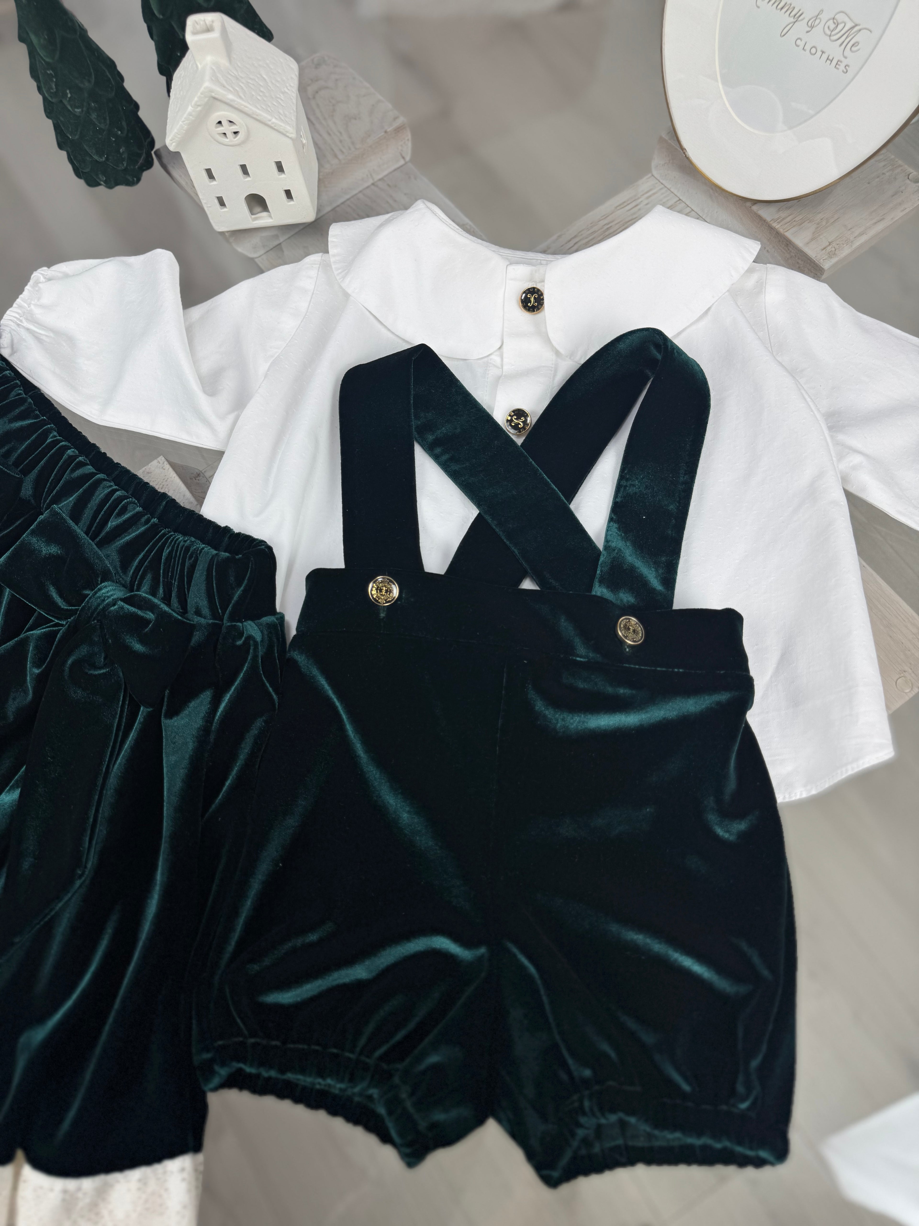 Set din catifea - fusta din catifea cloș si pantalon bufant cu bretele