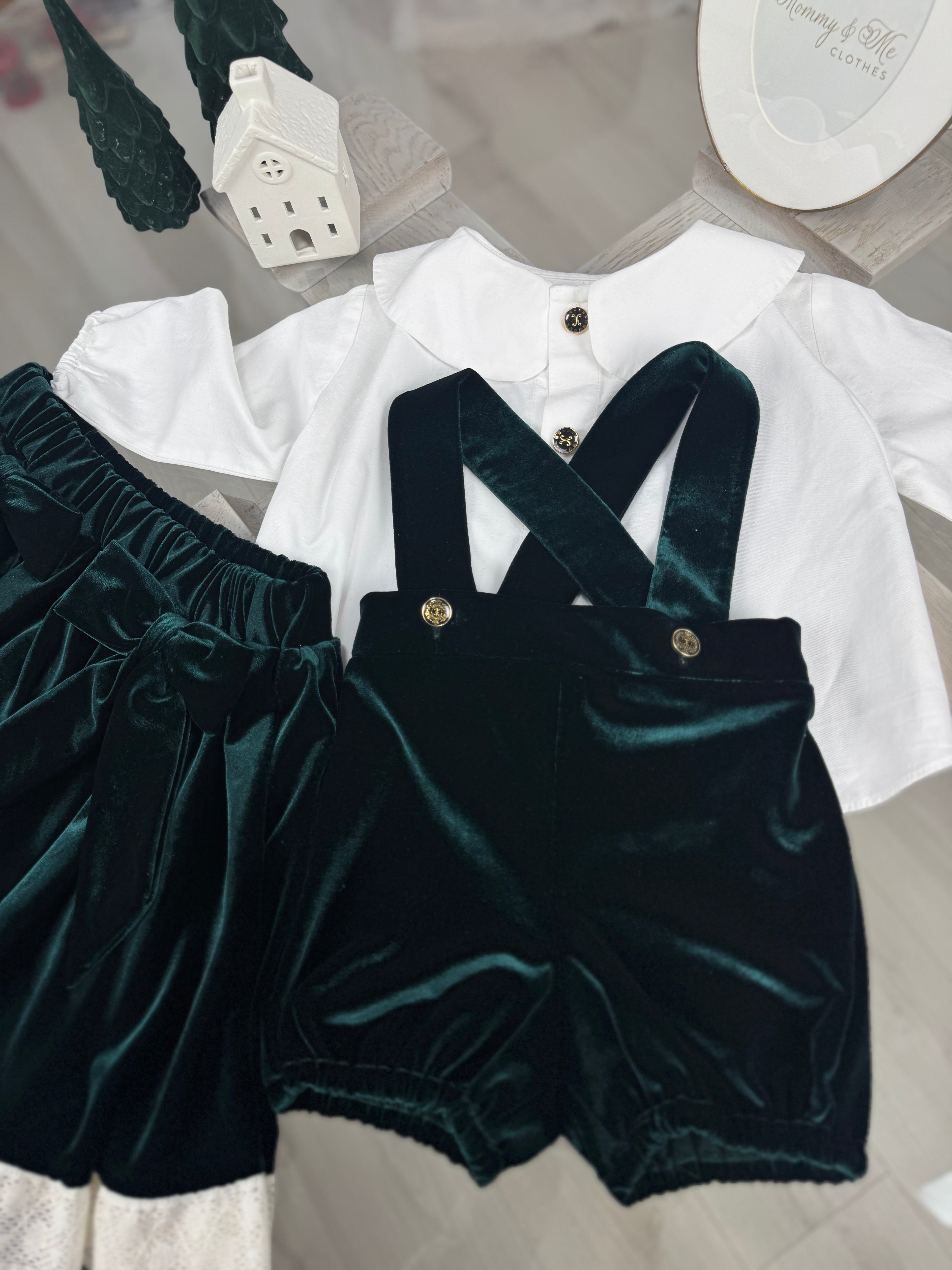 Set din catifea - fusta din catifea cloș si pantalon bufant cu bretele