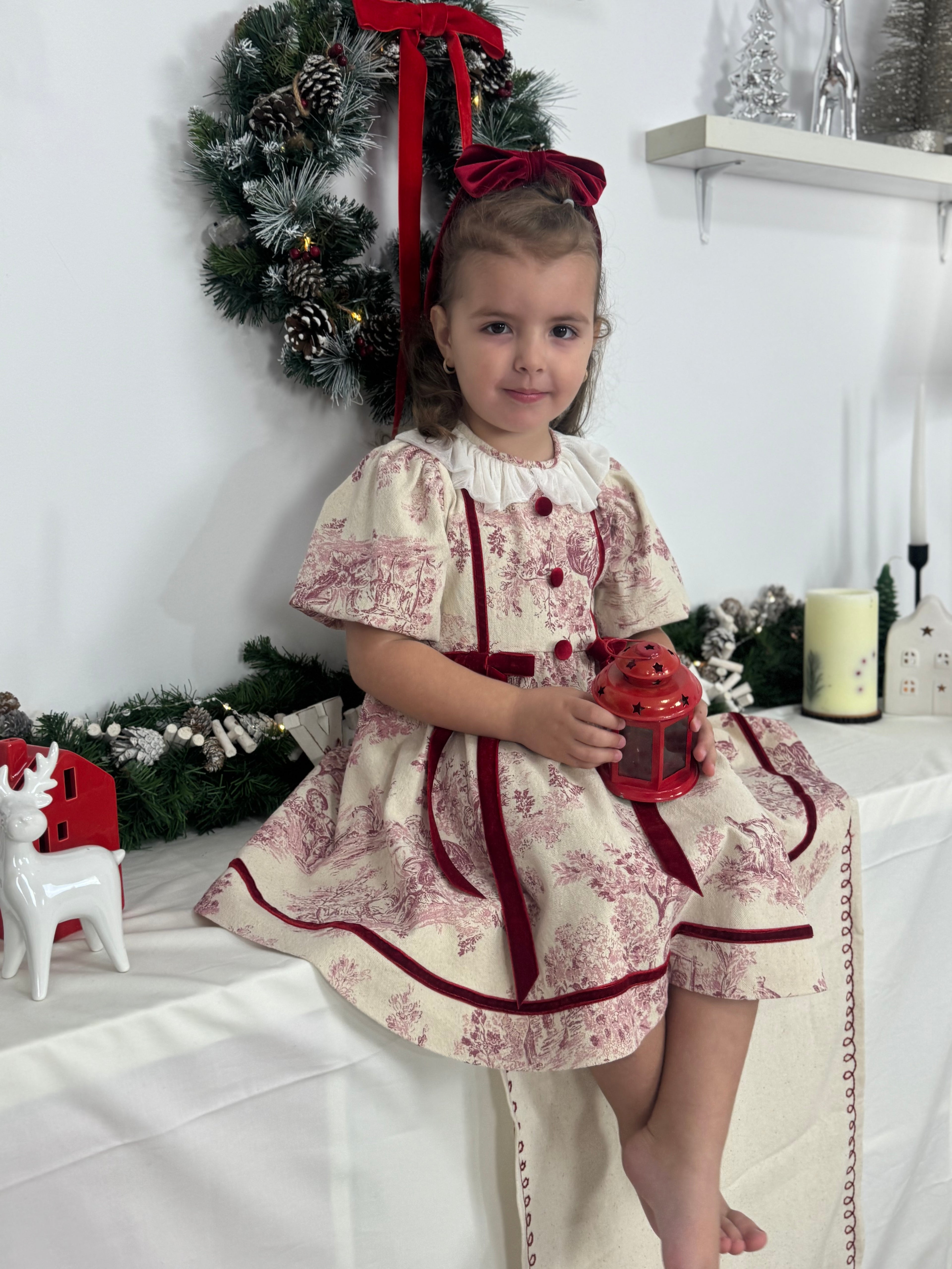 Rochița vintage din brocart imprimat cu fundițe din catifea roșie
