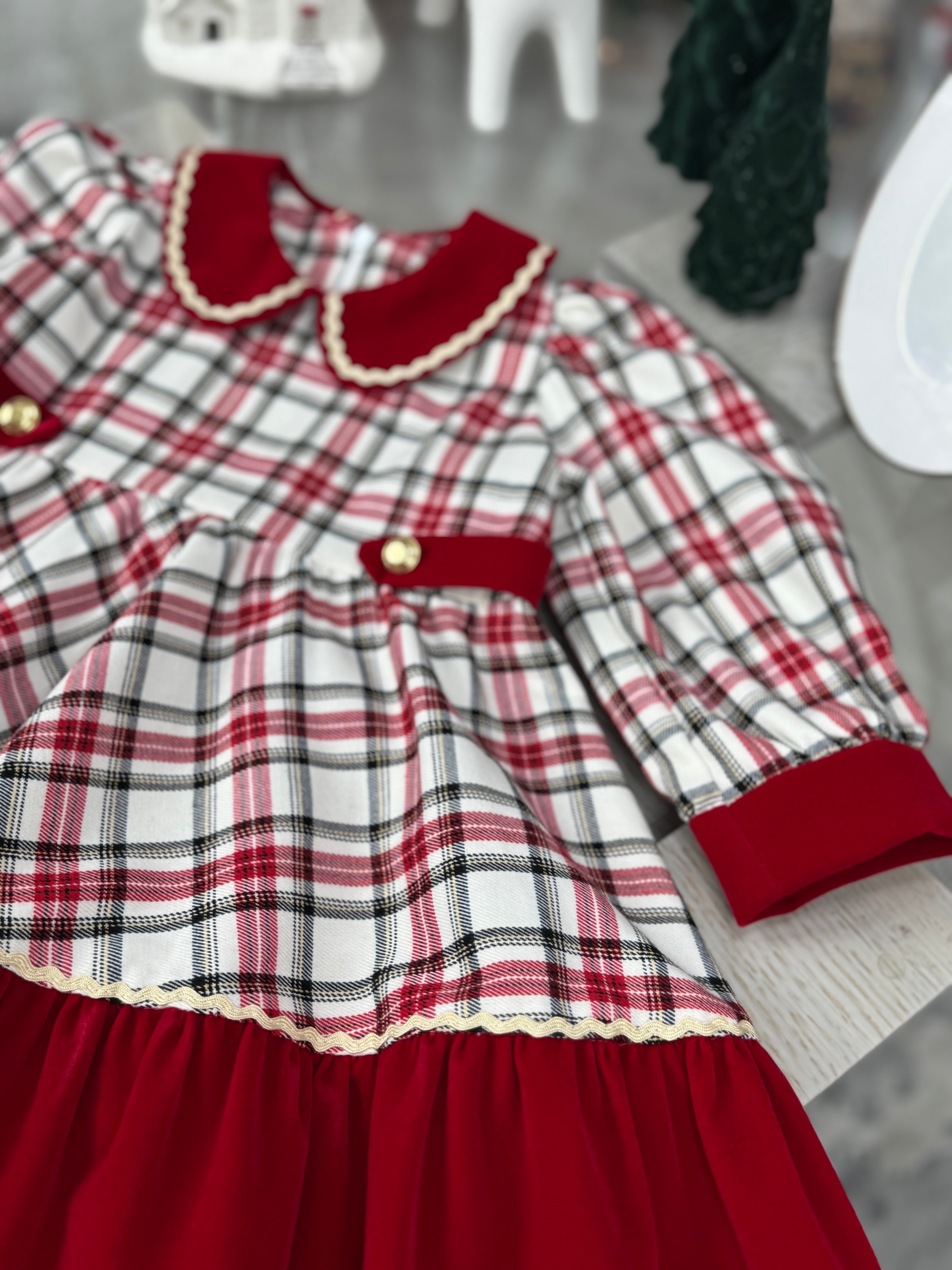 Rochita din tartan roșu cu crem cu detalii din catifea roșie