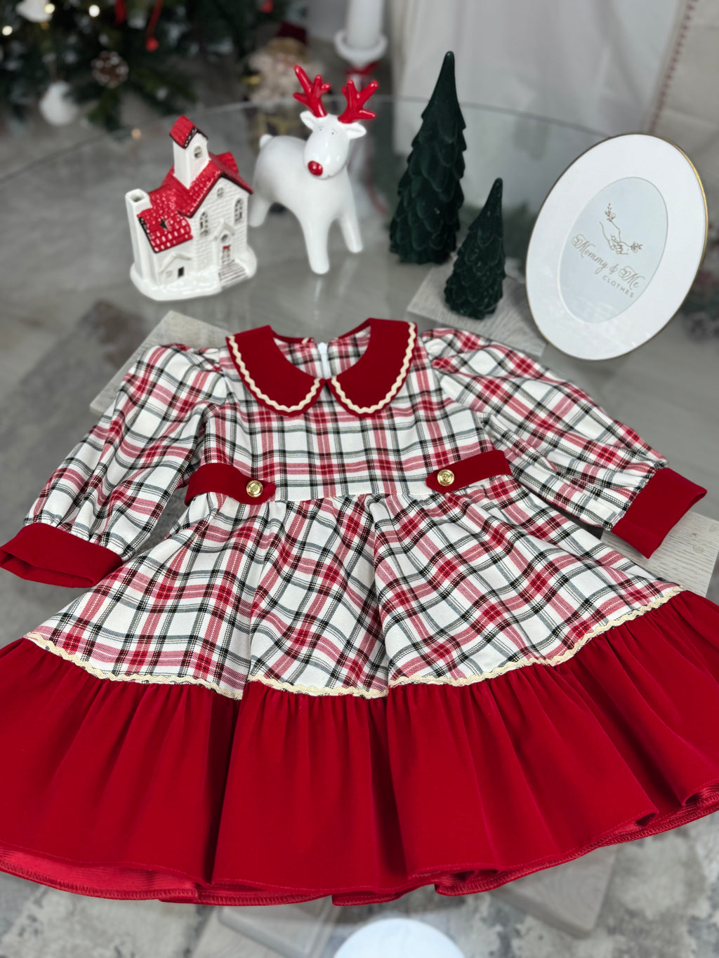 Rochita din tartan roșu cu crem cu detalii din catifea roșie