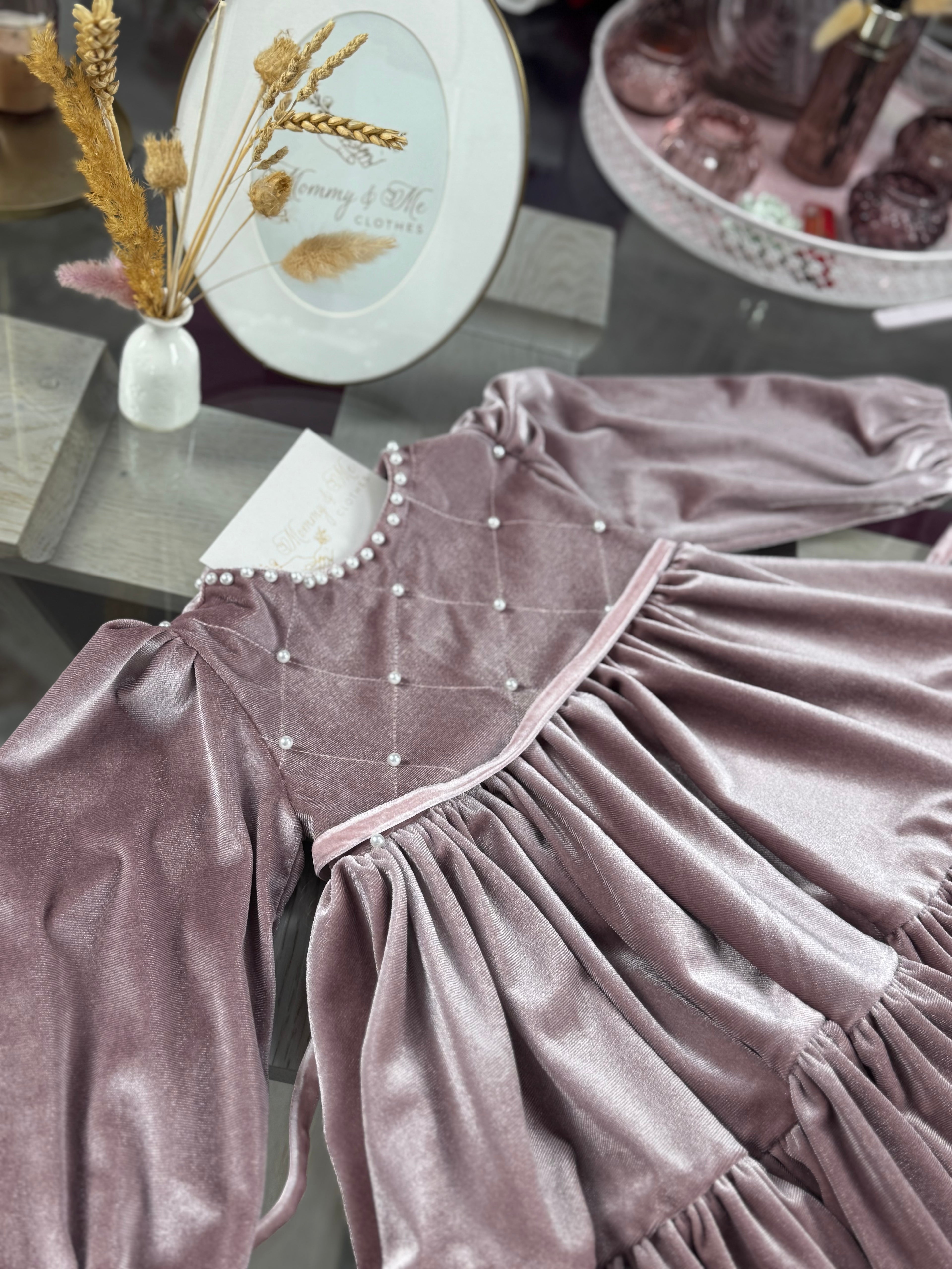 Rochita din catifea roz cu perle “Velvet Pearl Blush”