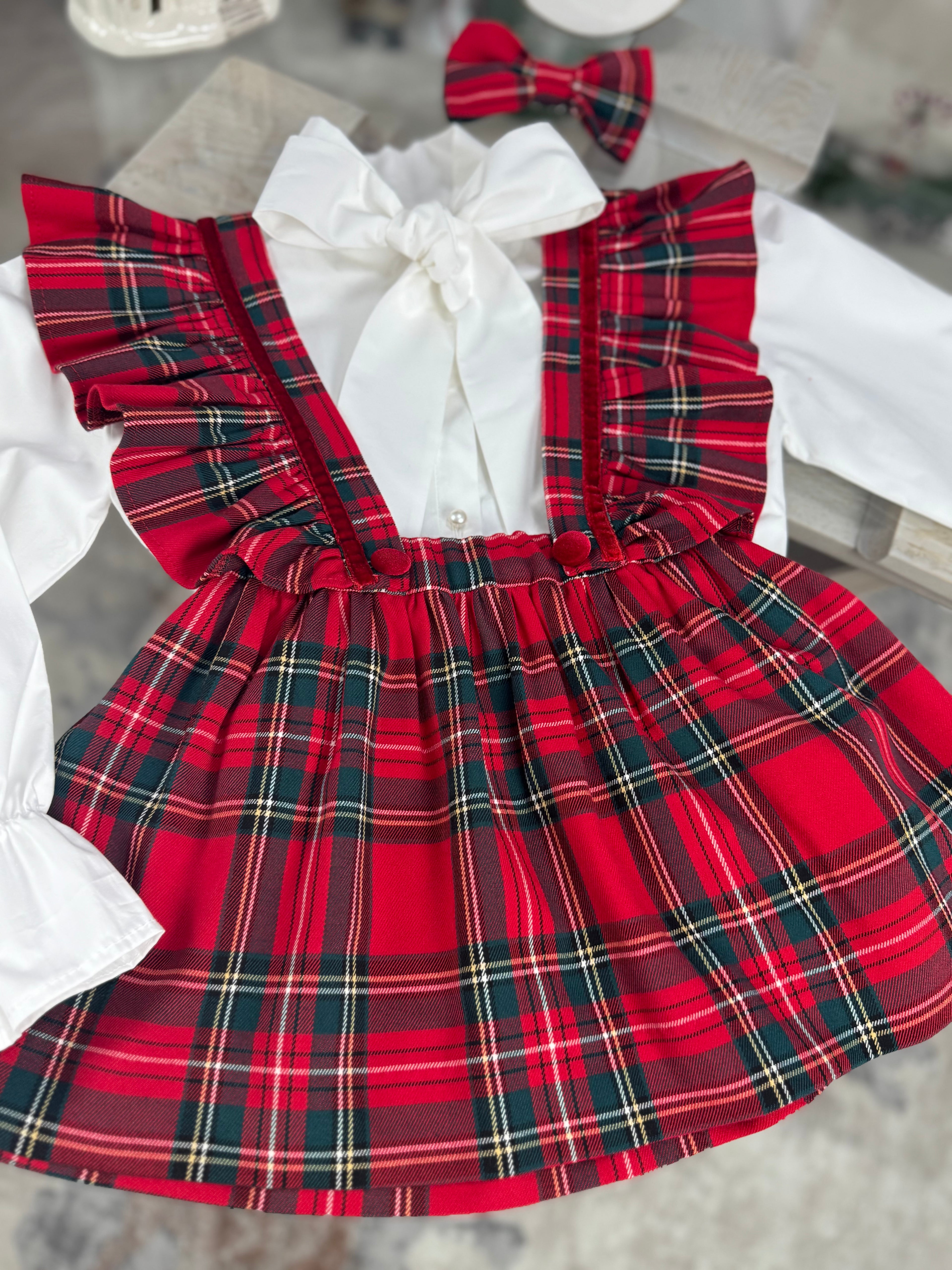 Fusta din tartan cu carouri cu bretele cu volane