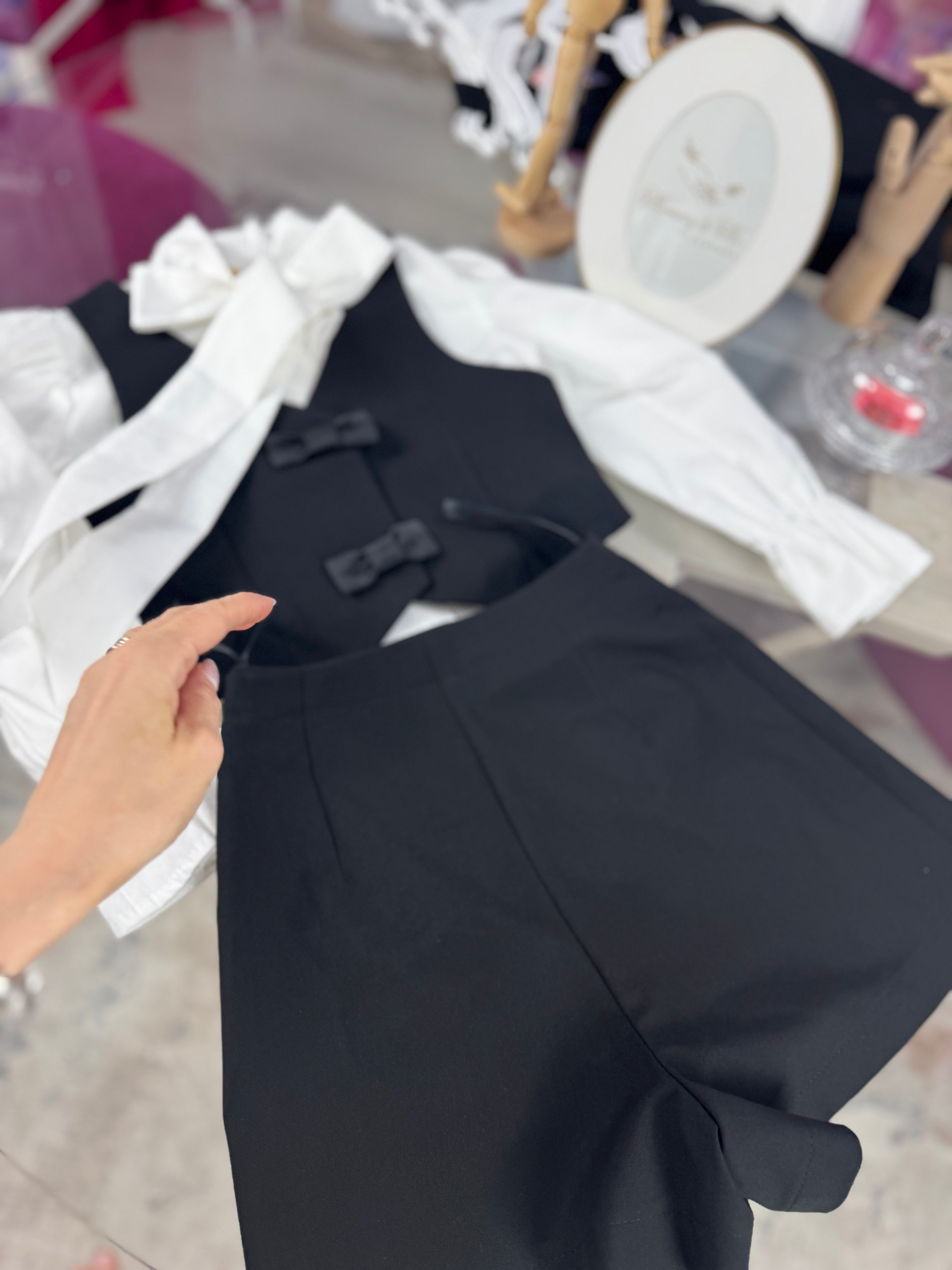 Set uniforma școlară fete-  vesta si fusta-pantalon