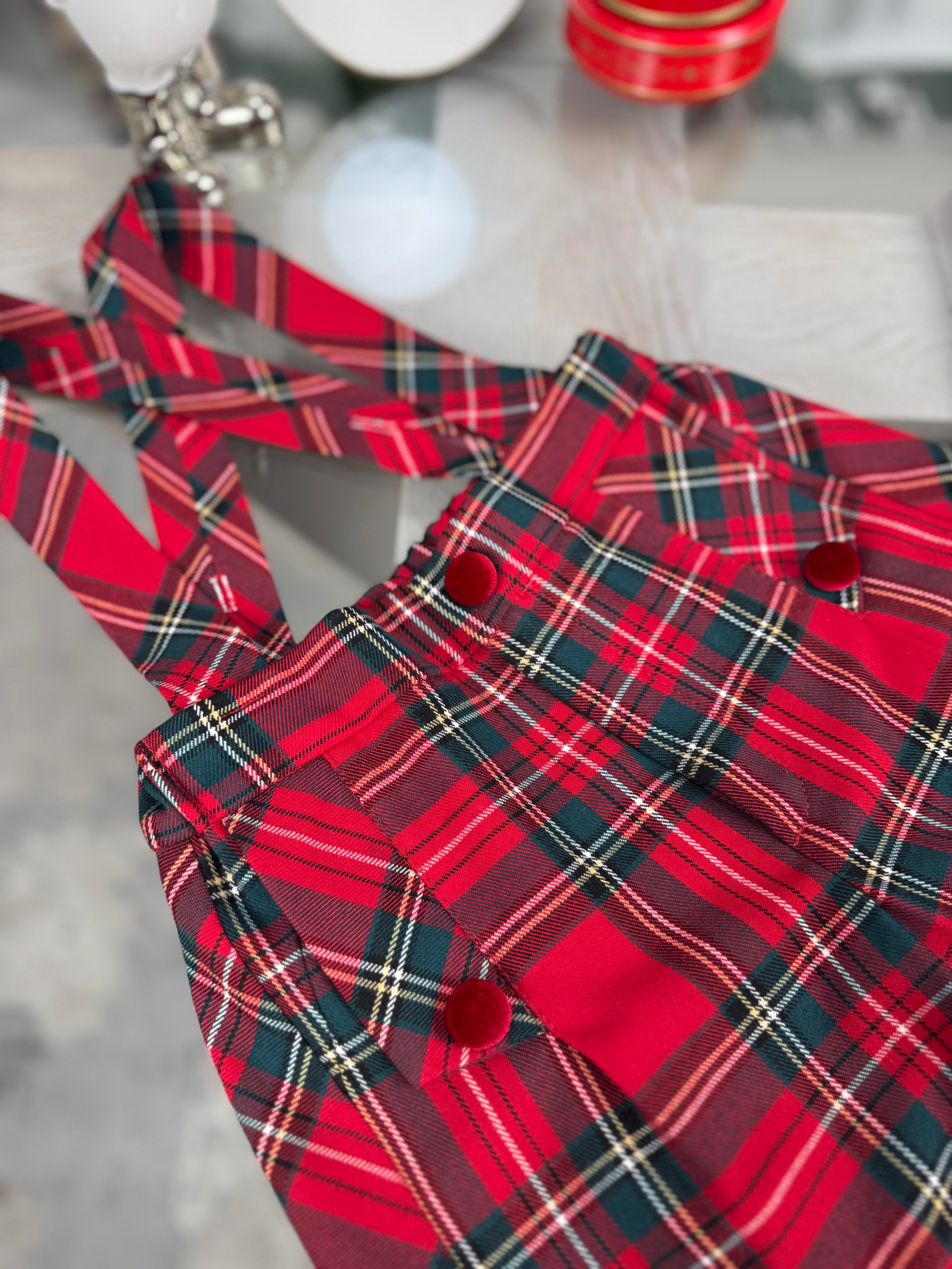 Salopetă băiețel cu bretele ajustabile