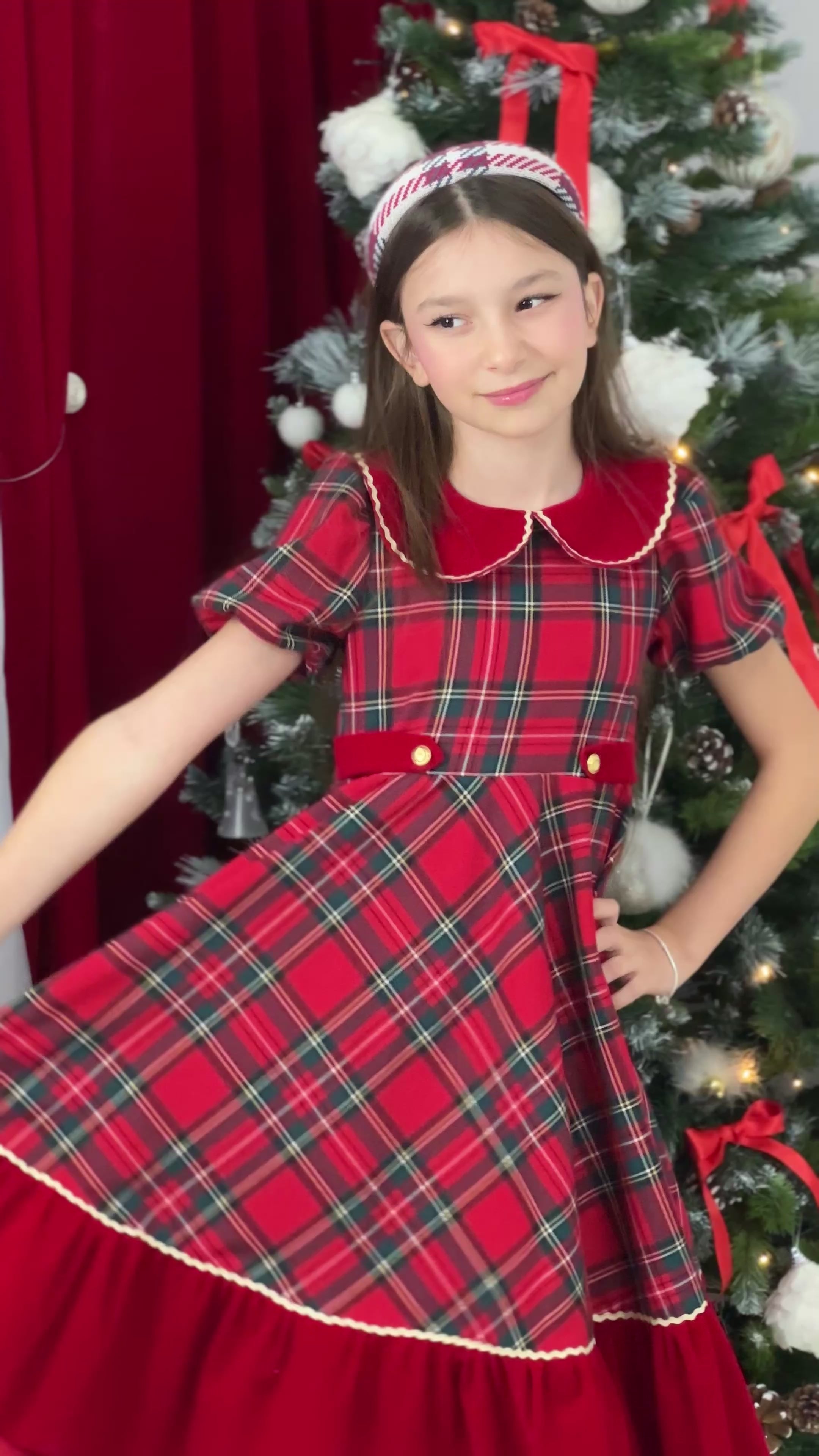 Rochița din Tartan Roșu cu guleraș din catifea